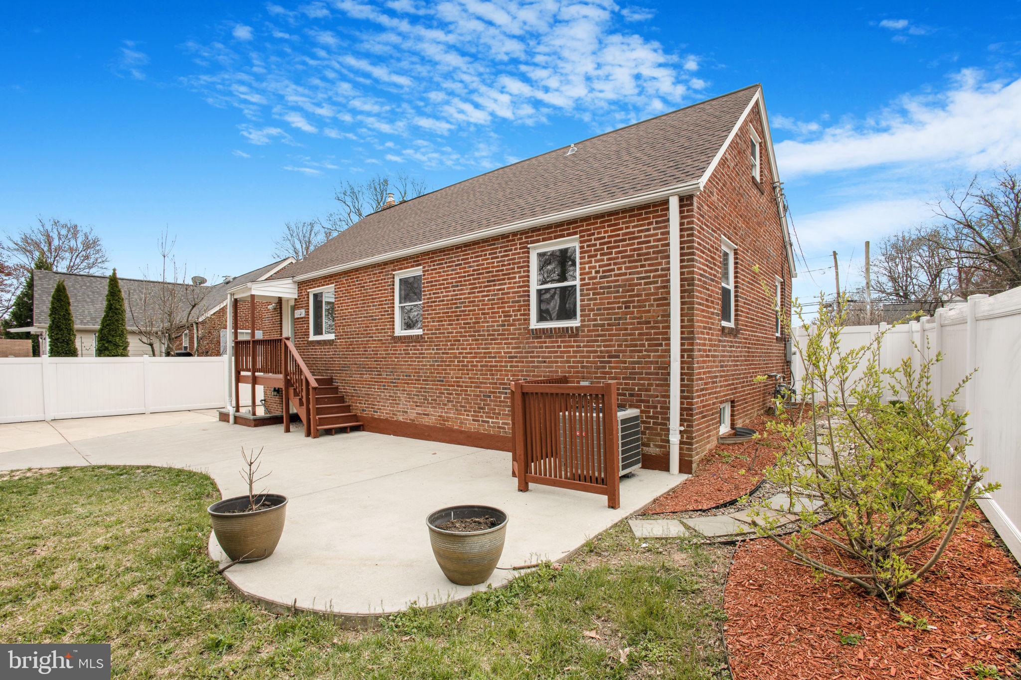 11613 COLLEGE VIEW DRIVE