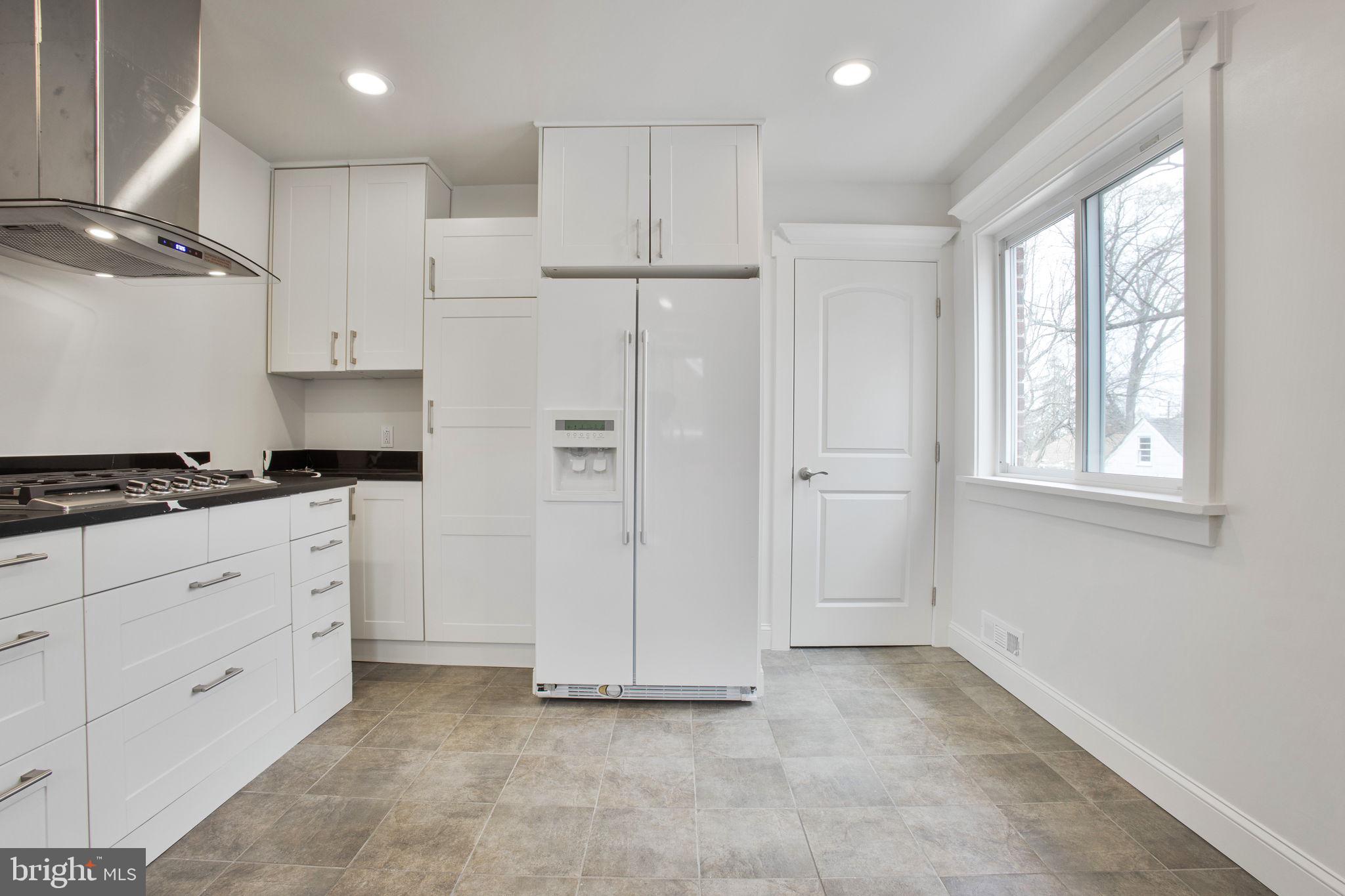 11613 COLLEGE VIEW DRIVE