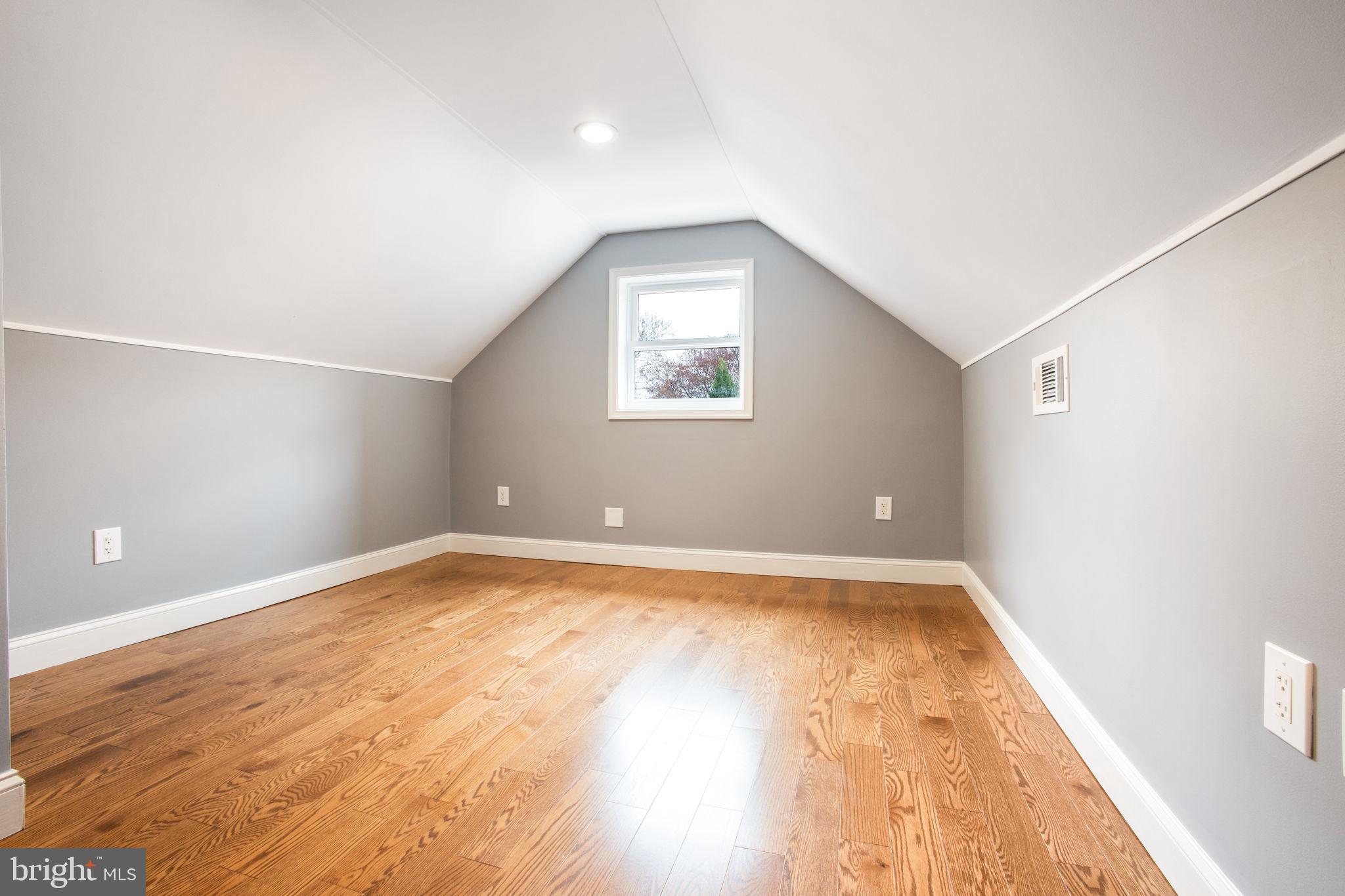 11613 COLLEGE VIEW DRIVE