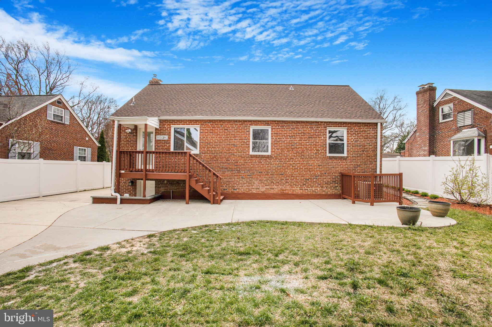 11613 COLLEGE VIEW DRIVE