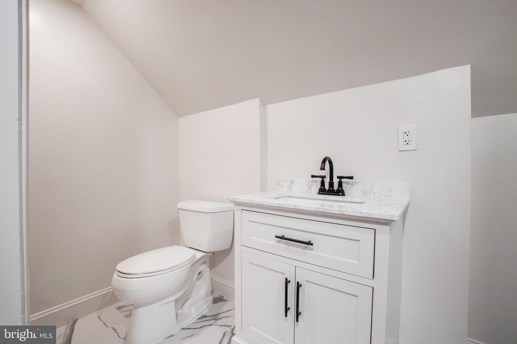 11613 COLLEGE VIEW DRIVE