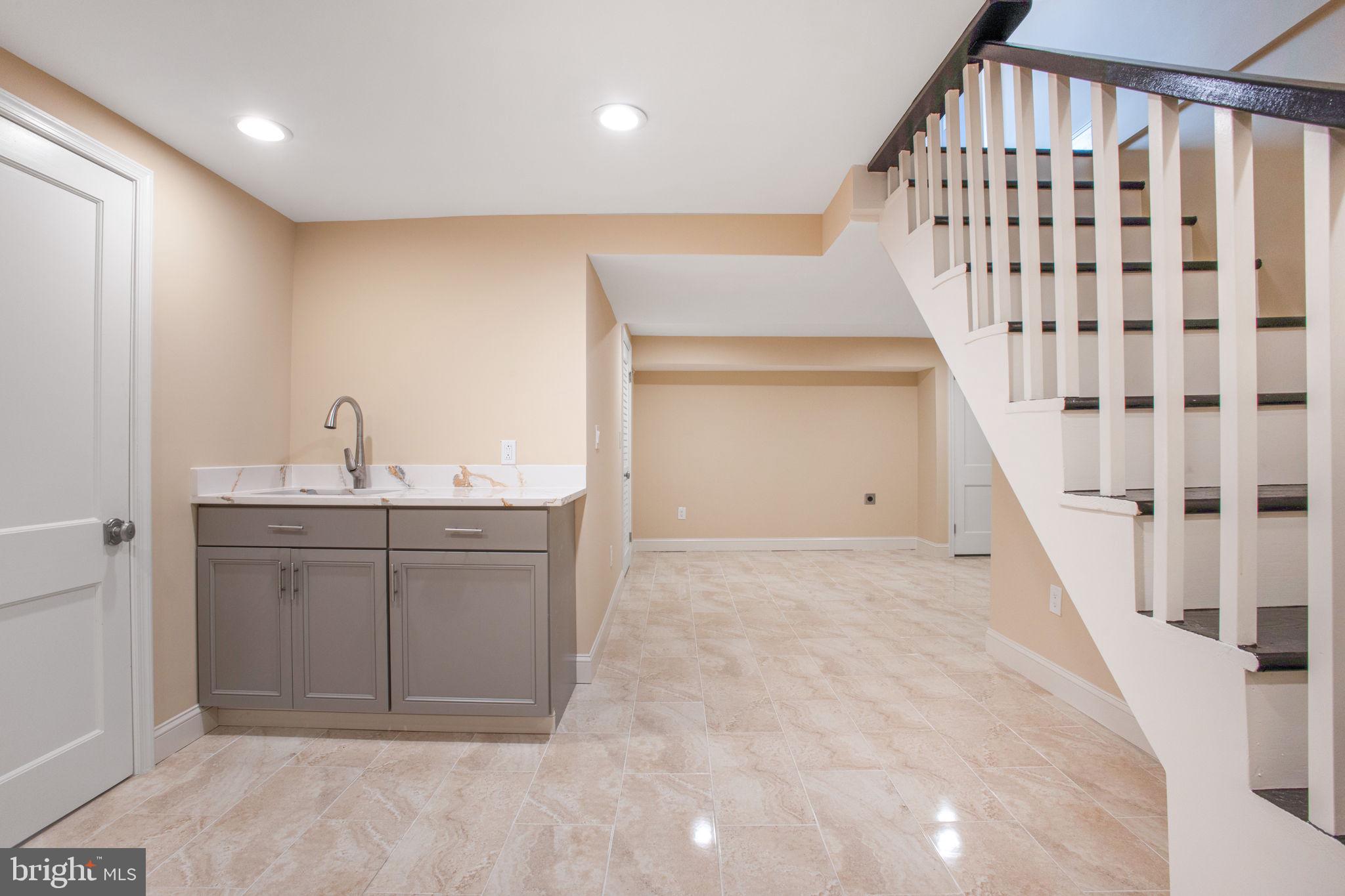 11613 COLLEGE VIEW DRIVE