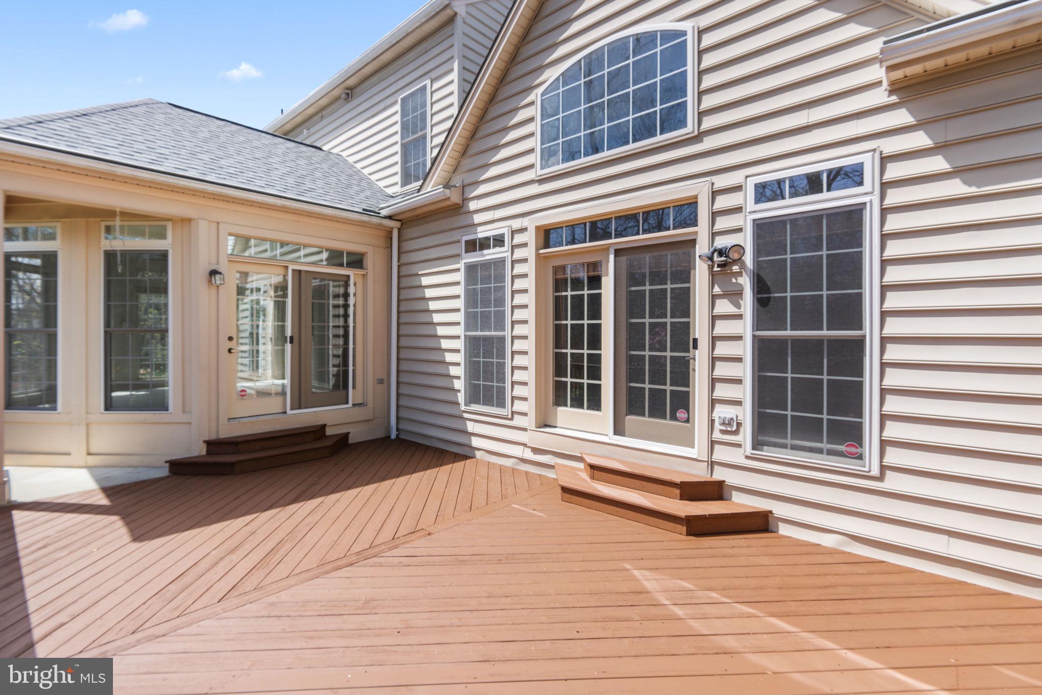 11435 SENECA FOREST CIRCLE