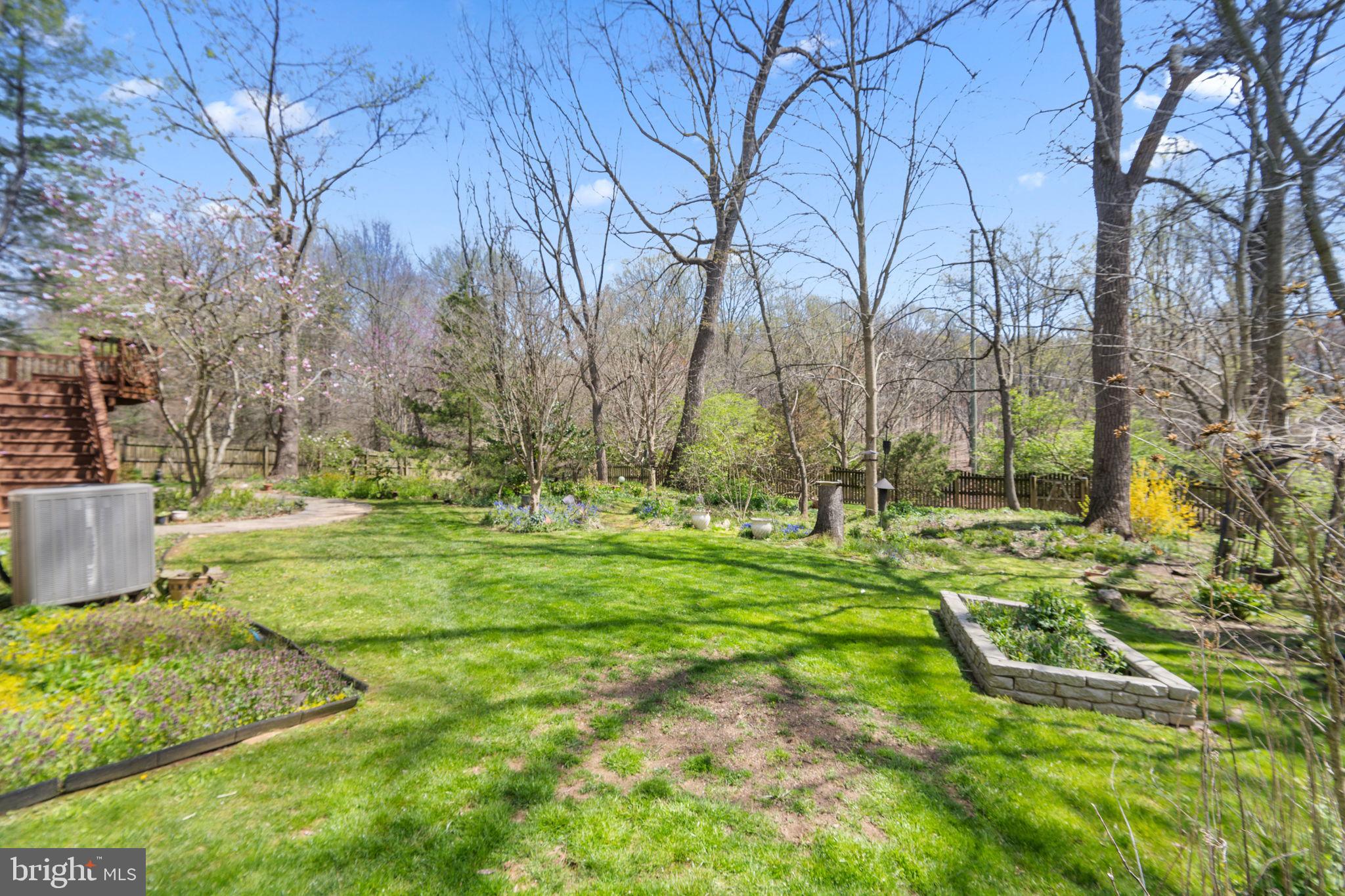 11435 SENECA FOREST CIRCLE