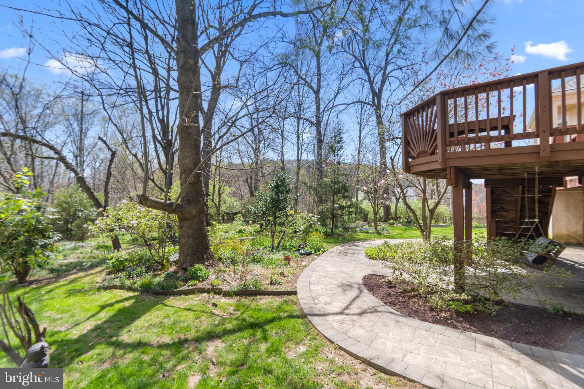 11435 SENECA FOREST CIRCLE