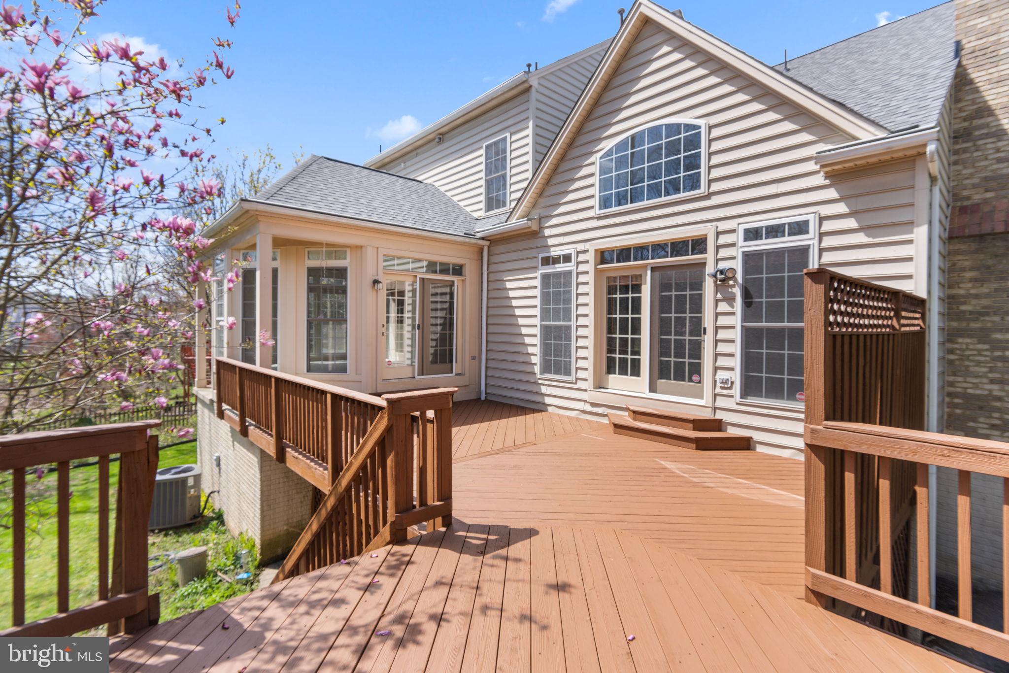 11435 SENECA FOREST CIRCLE