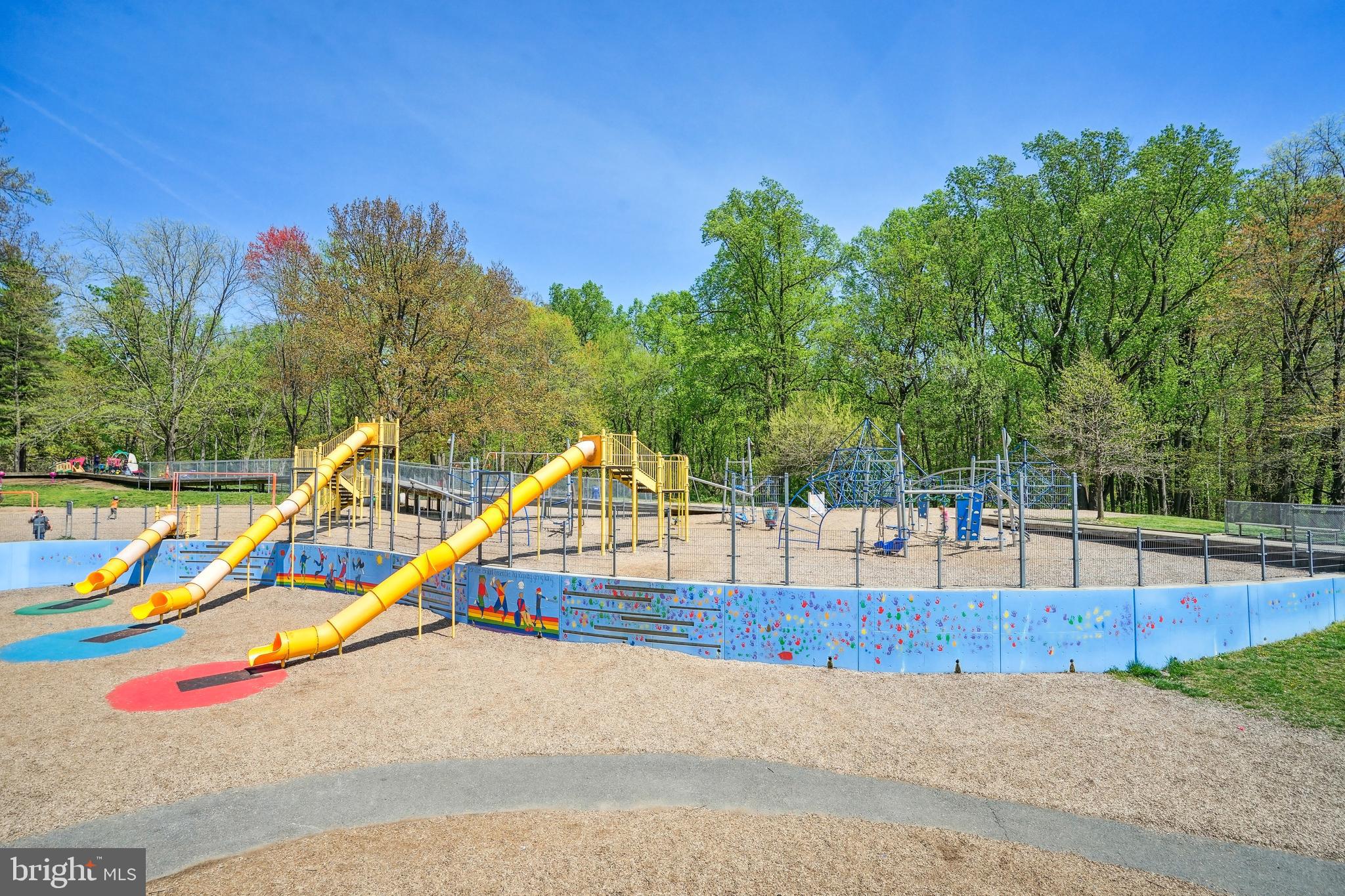 2511 KENSINGTON BOULEVARD