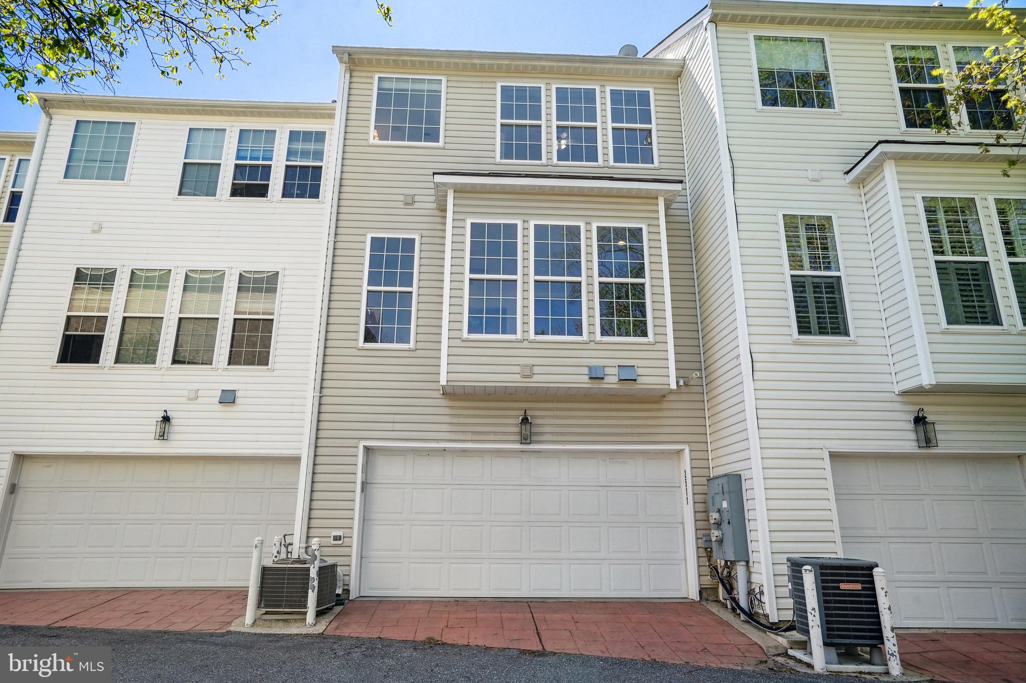 2511 KENSINGTON BOULEVARD