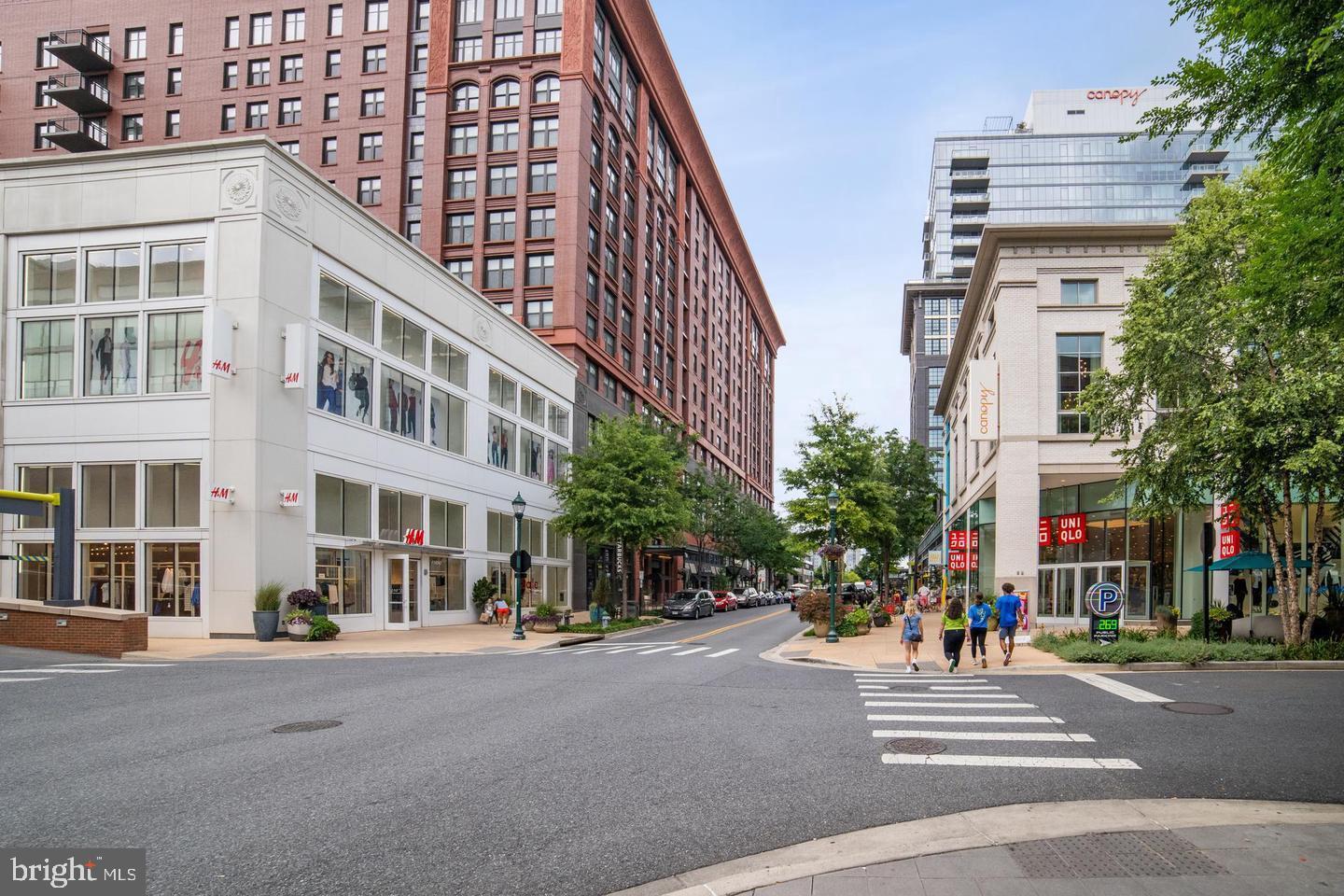 2511 KENSINGTON BOULEVARD