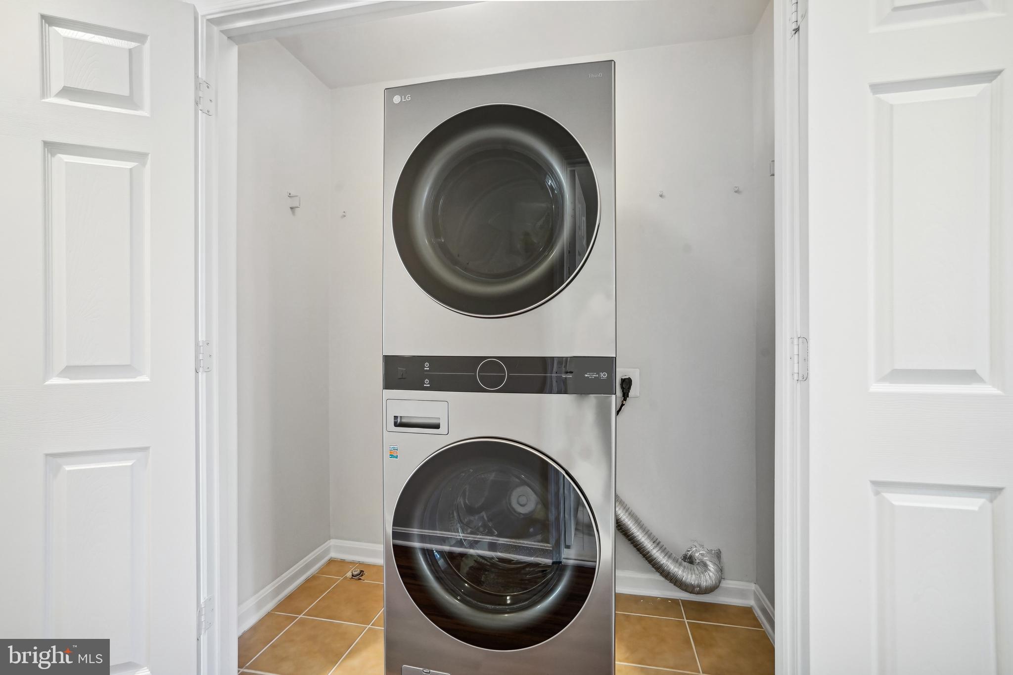 2511 KENSINGTON BOULEVARD