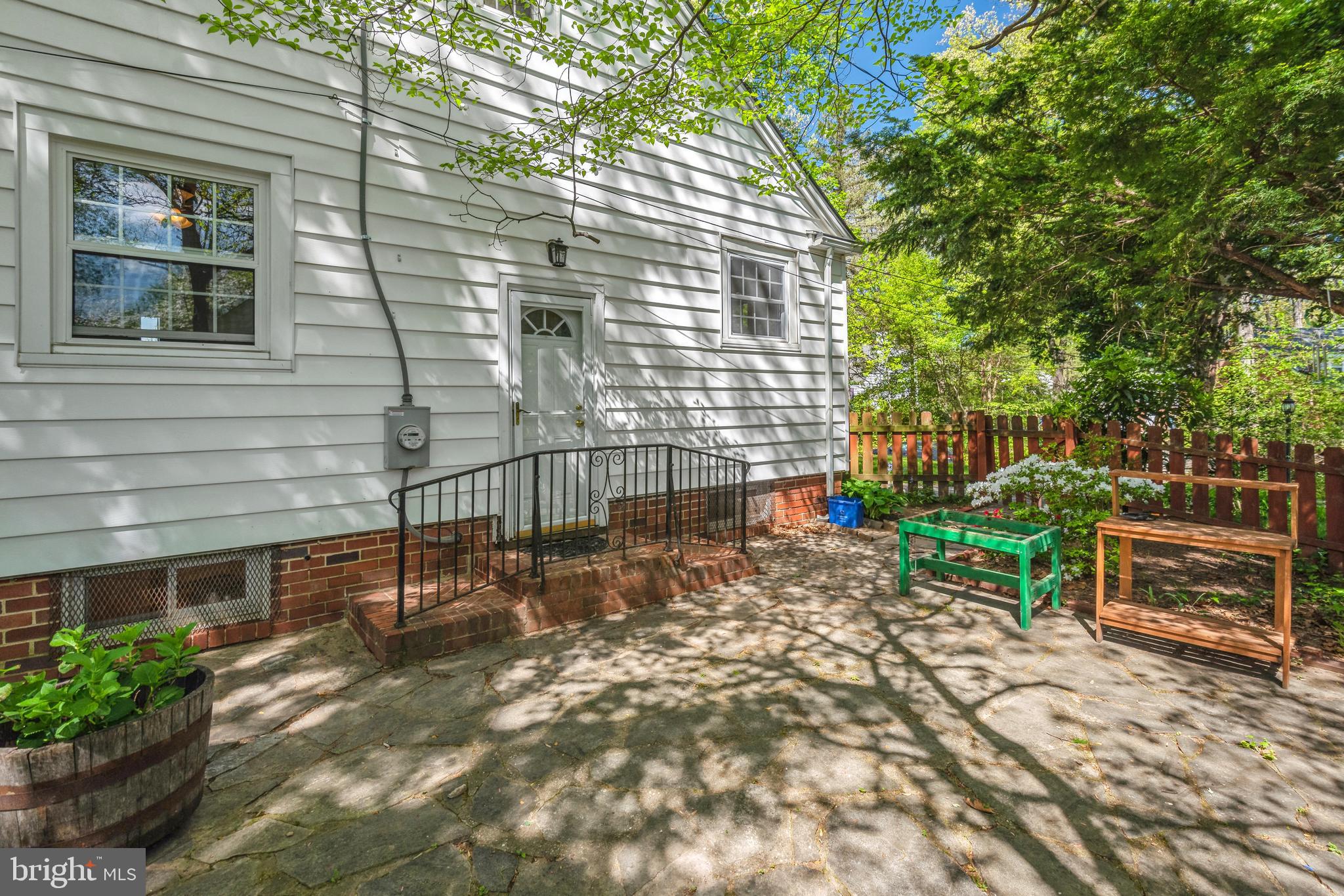 108 WOODRIDGE AVENUE