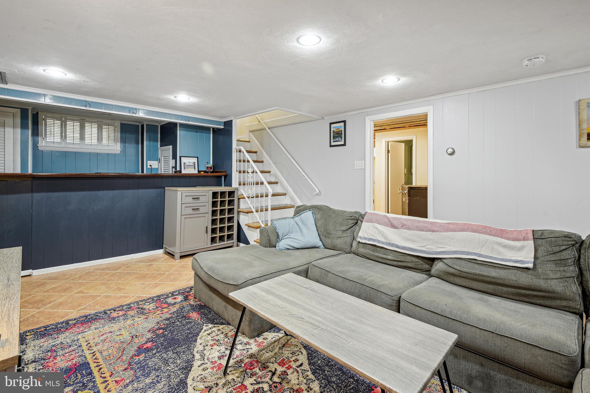 108 WOODRIDGE AVENUE