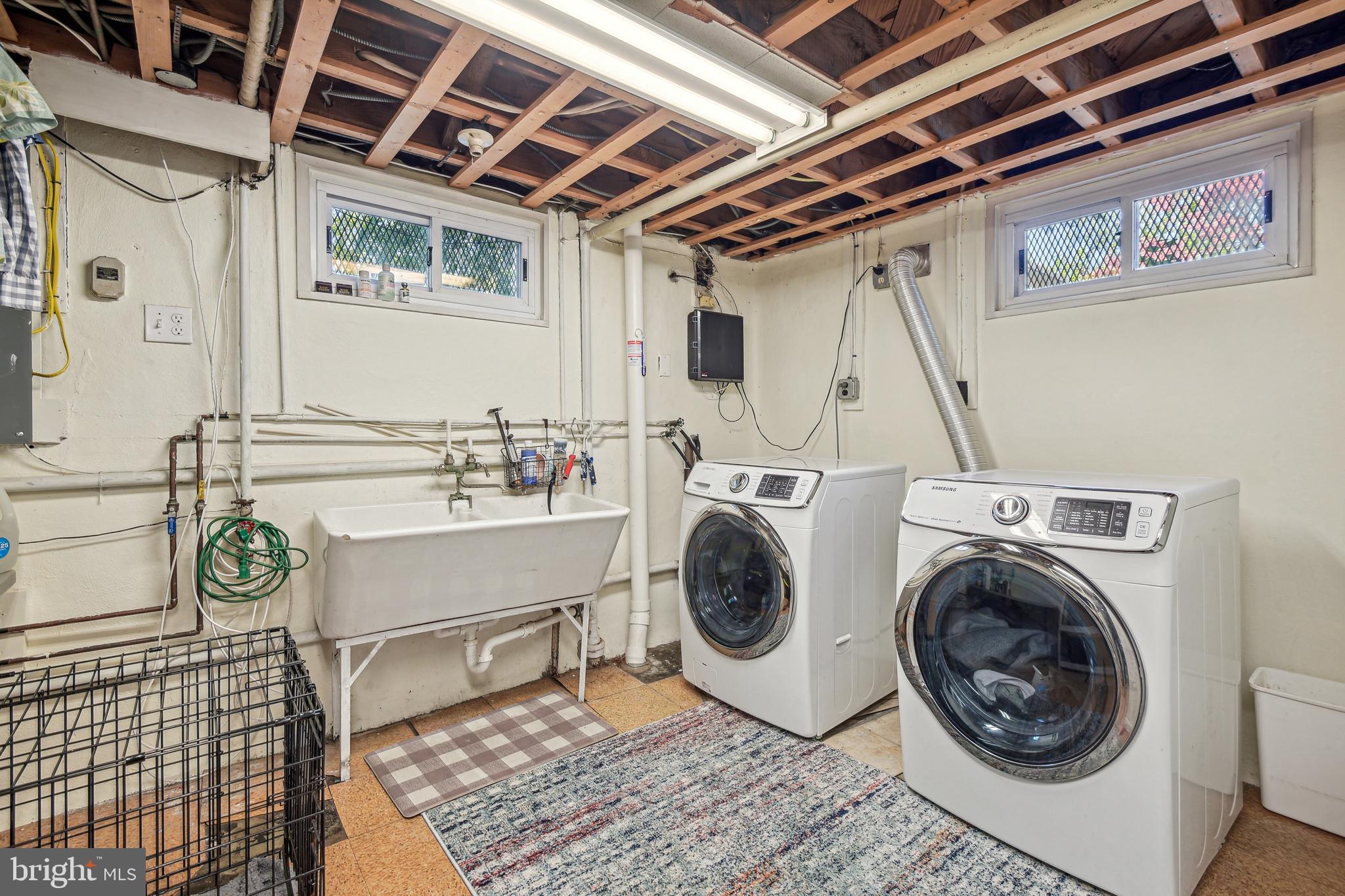 108 WOODRIDGE AVENUE