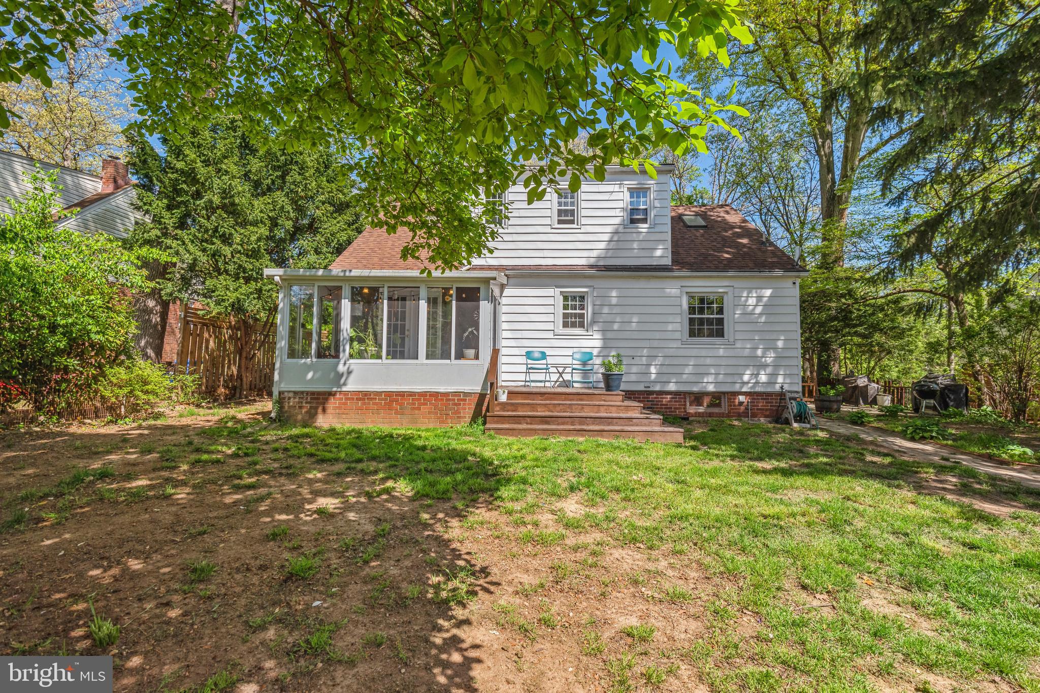 108 WOODRIDGE AVENUE