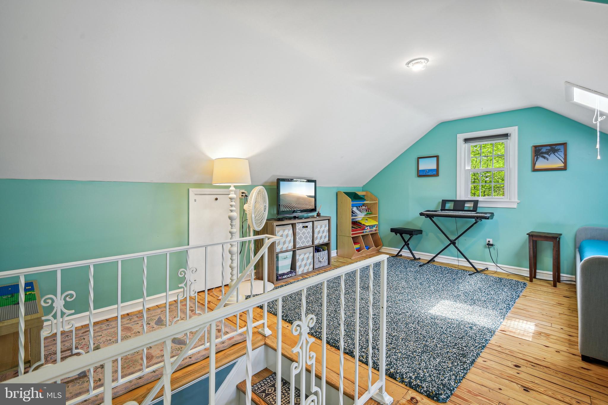 108 WOODRIDGE AVENUE