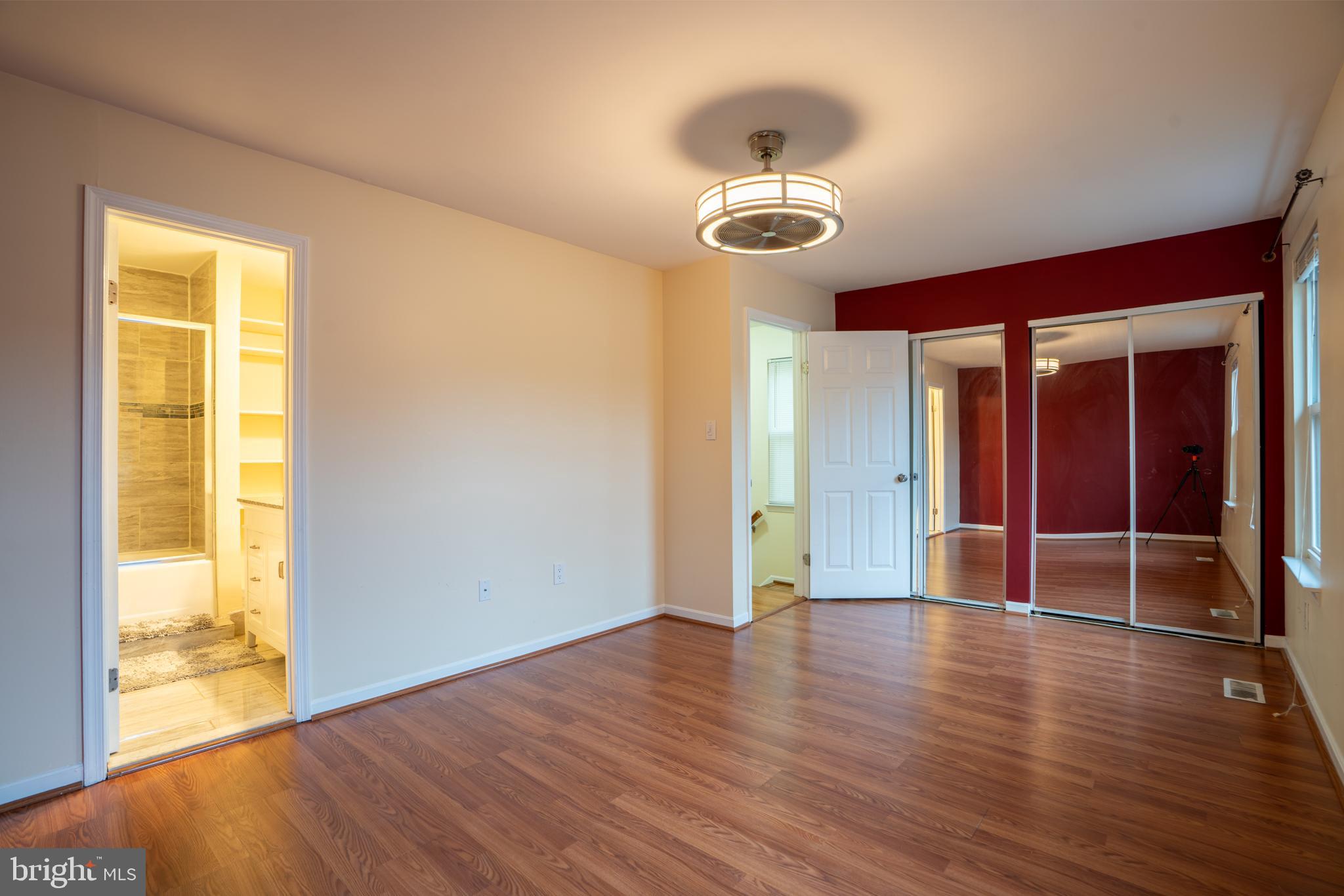 3500 VINTAGE SPRING TERRACE