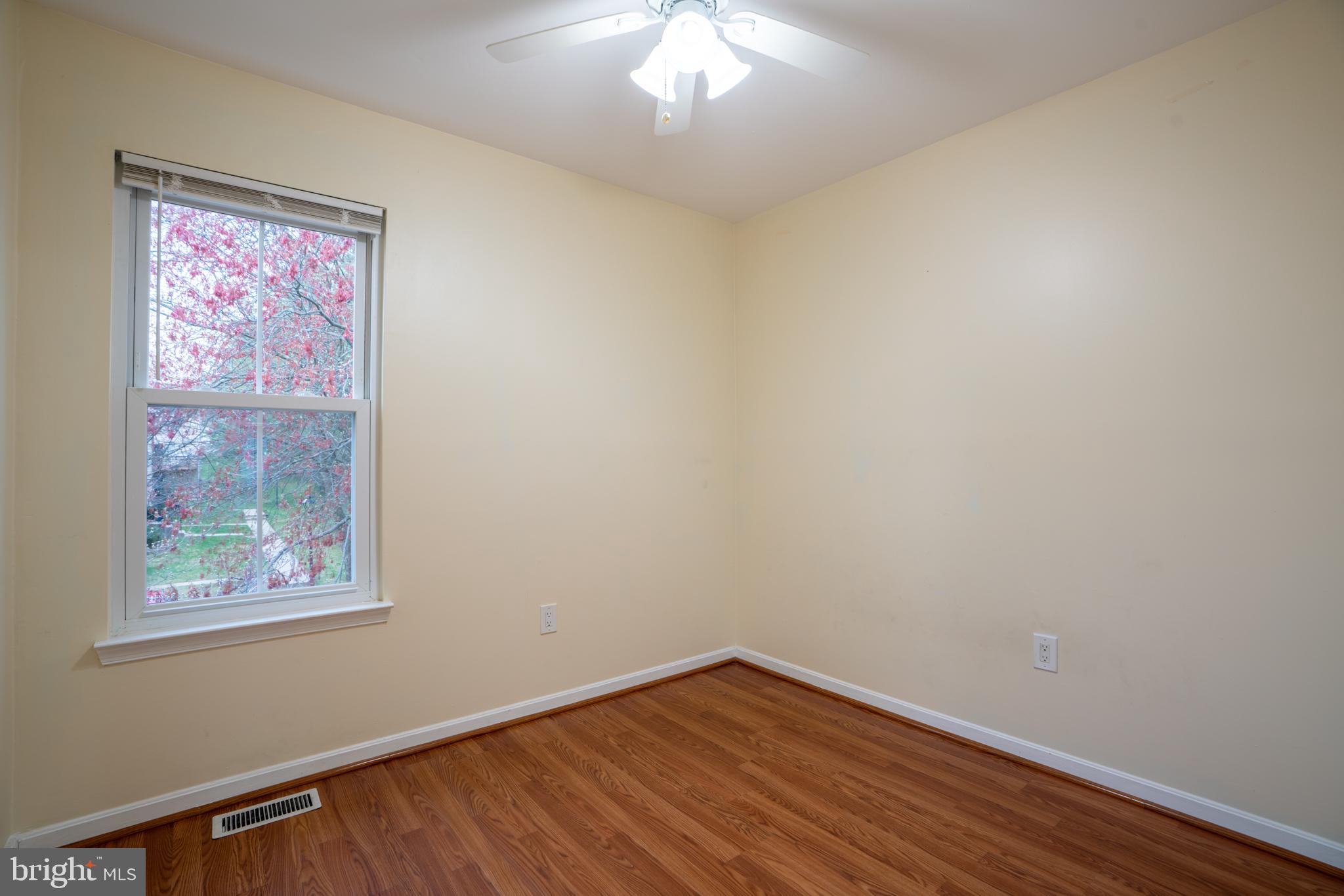 3500 VINTAGE SPRING TERRACE