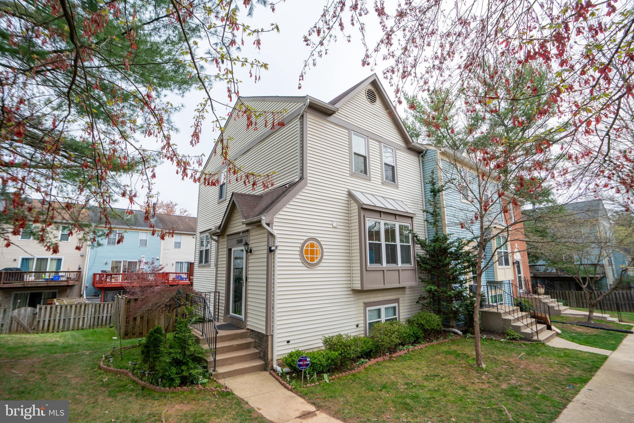 3500 VINTAGE SPRING TERRACE