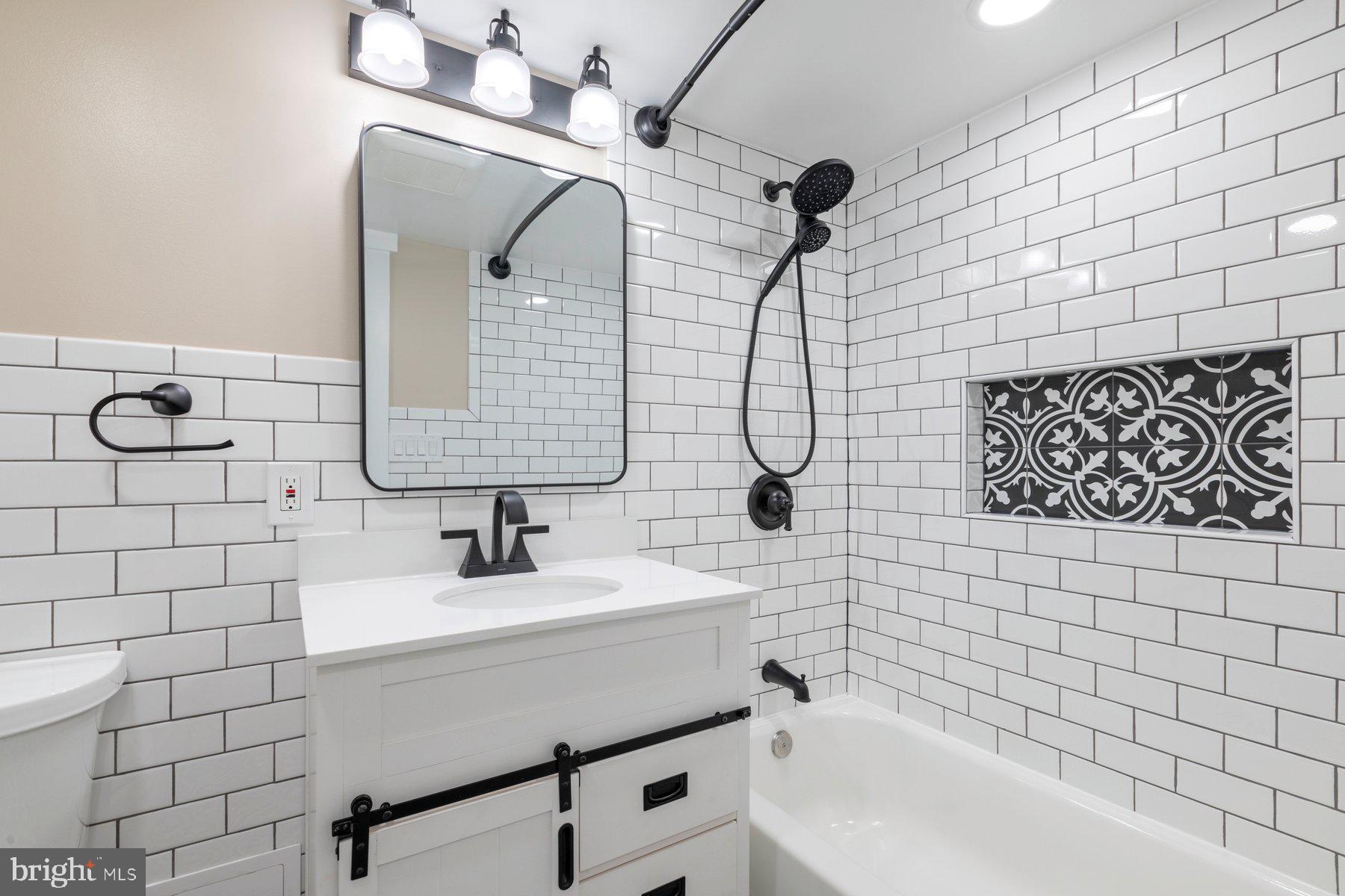 19025 GOLD MINE PLACE