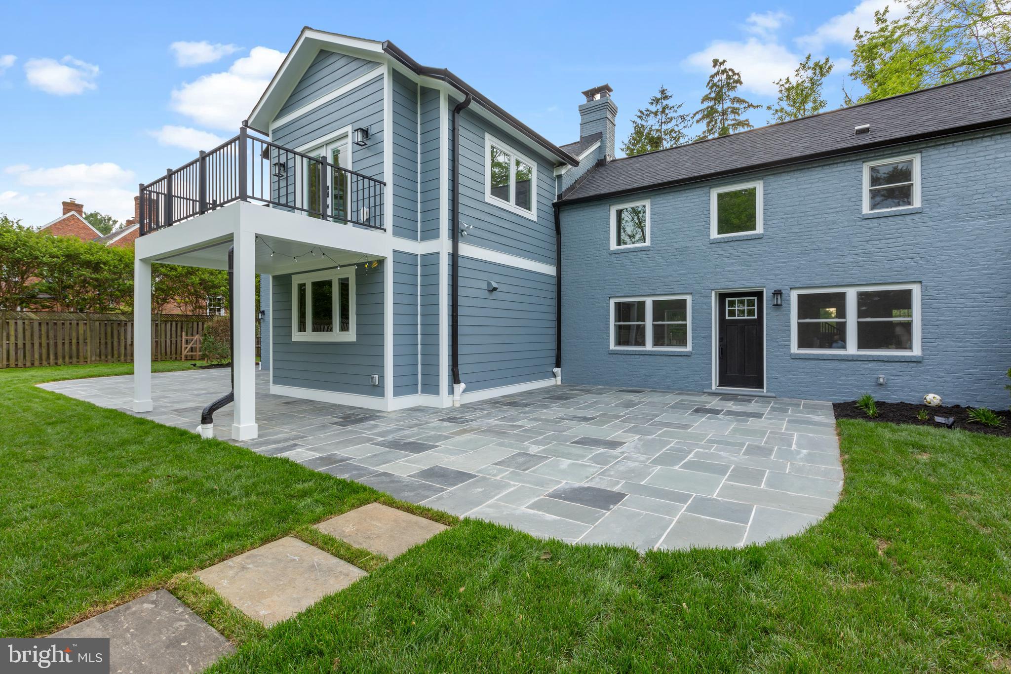 19025 GOLD MINE PLACE