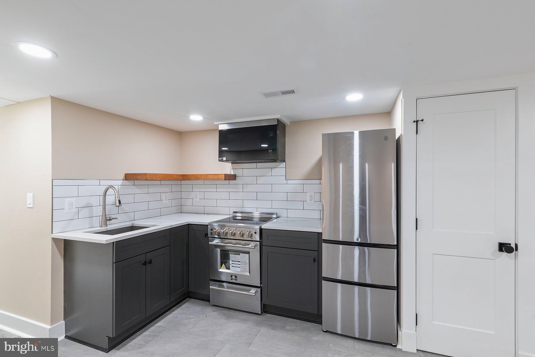 19025 GOLD MINE PLACE