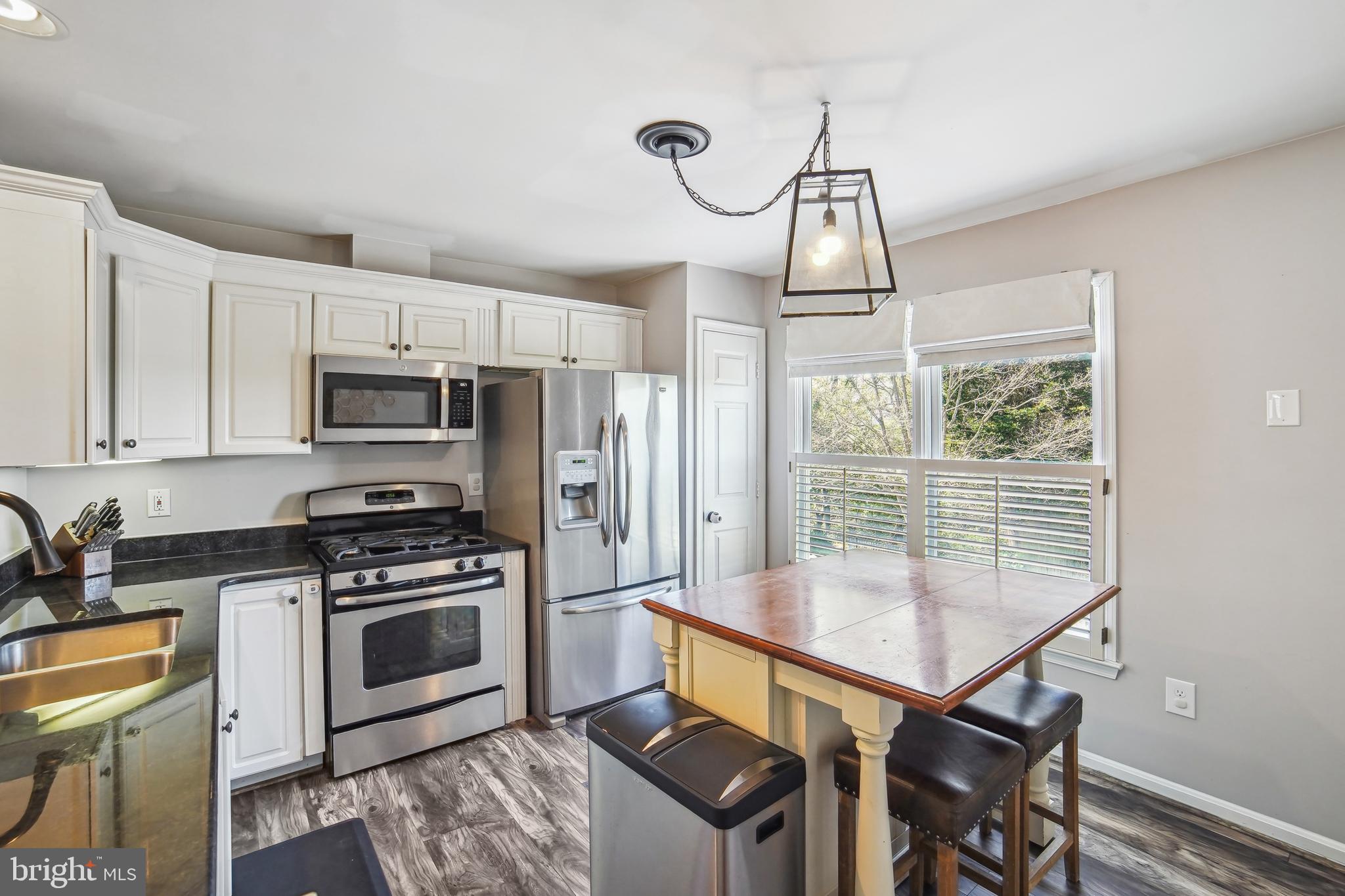 110 RIDGEPOINT PLACE