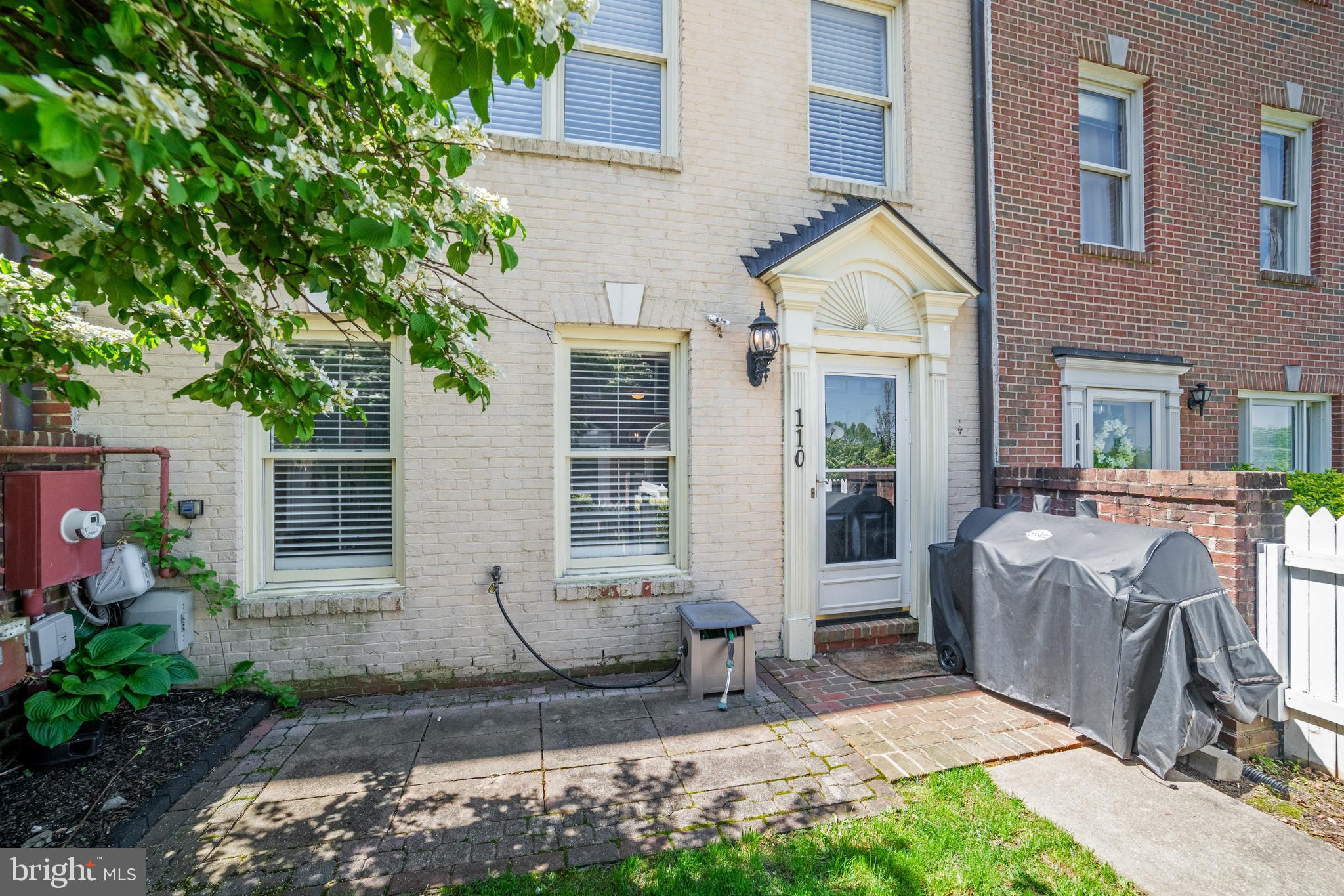 110 RIDGEPOINT PLACE