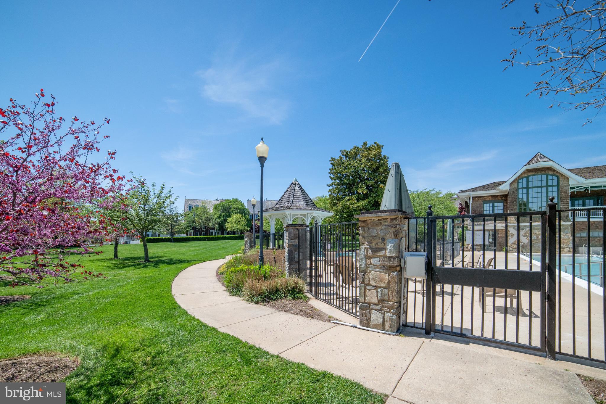 110 RIDGEPOINT PLACE