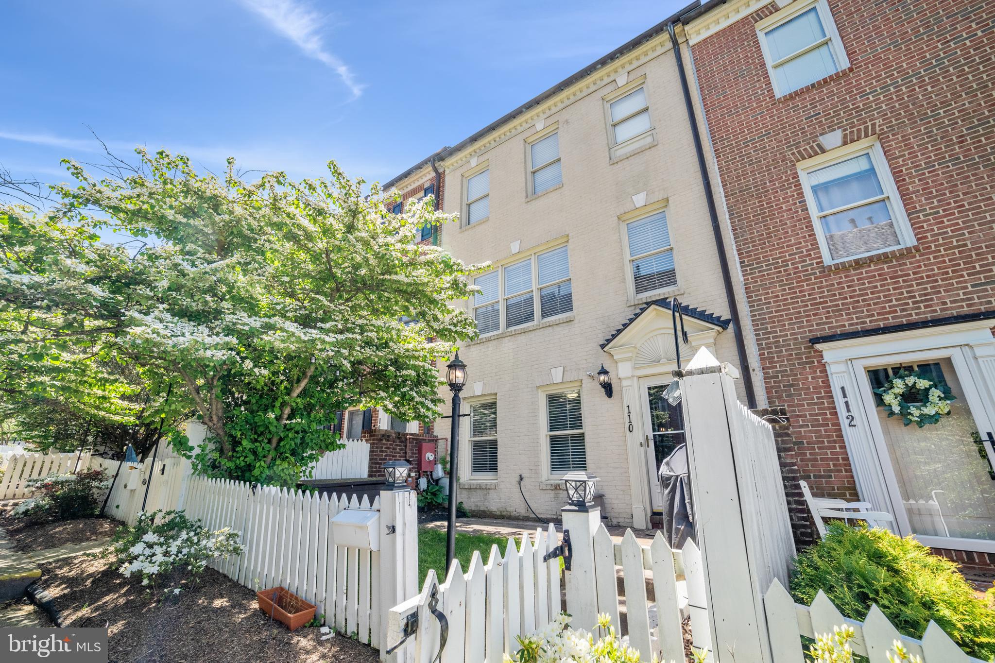 110 RIDGEPOINT PLACE