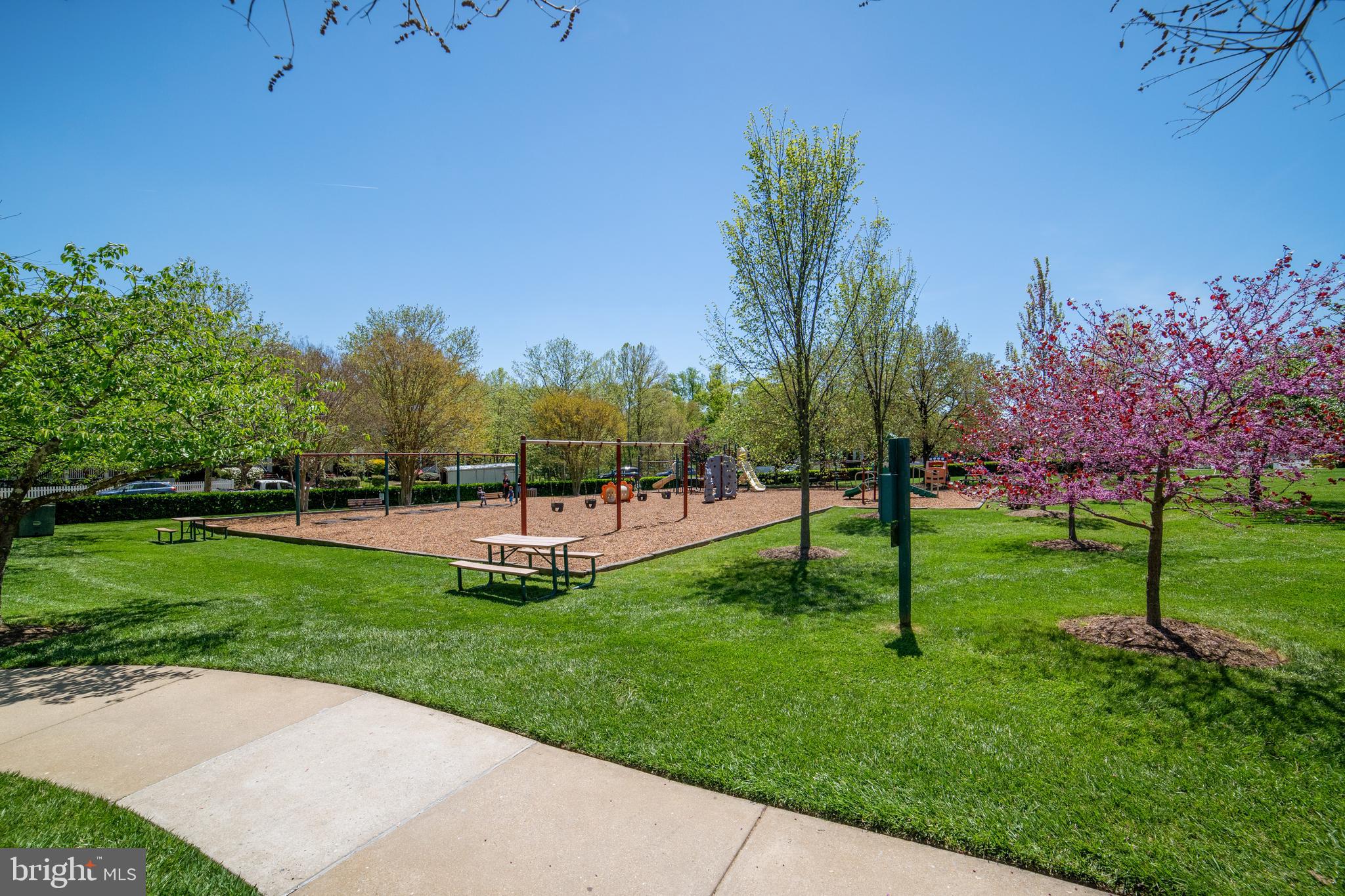 110 RIDGEPOINT PLACE