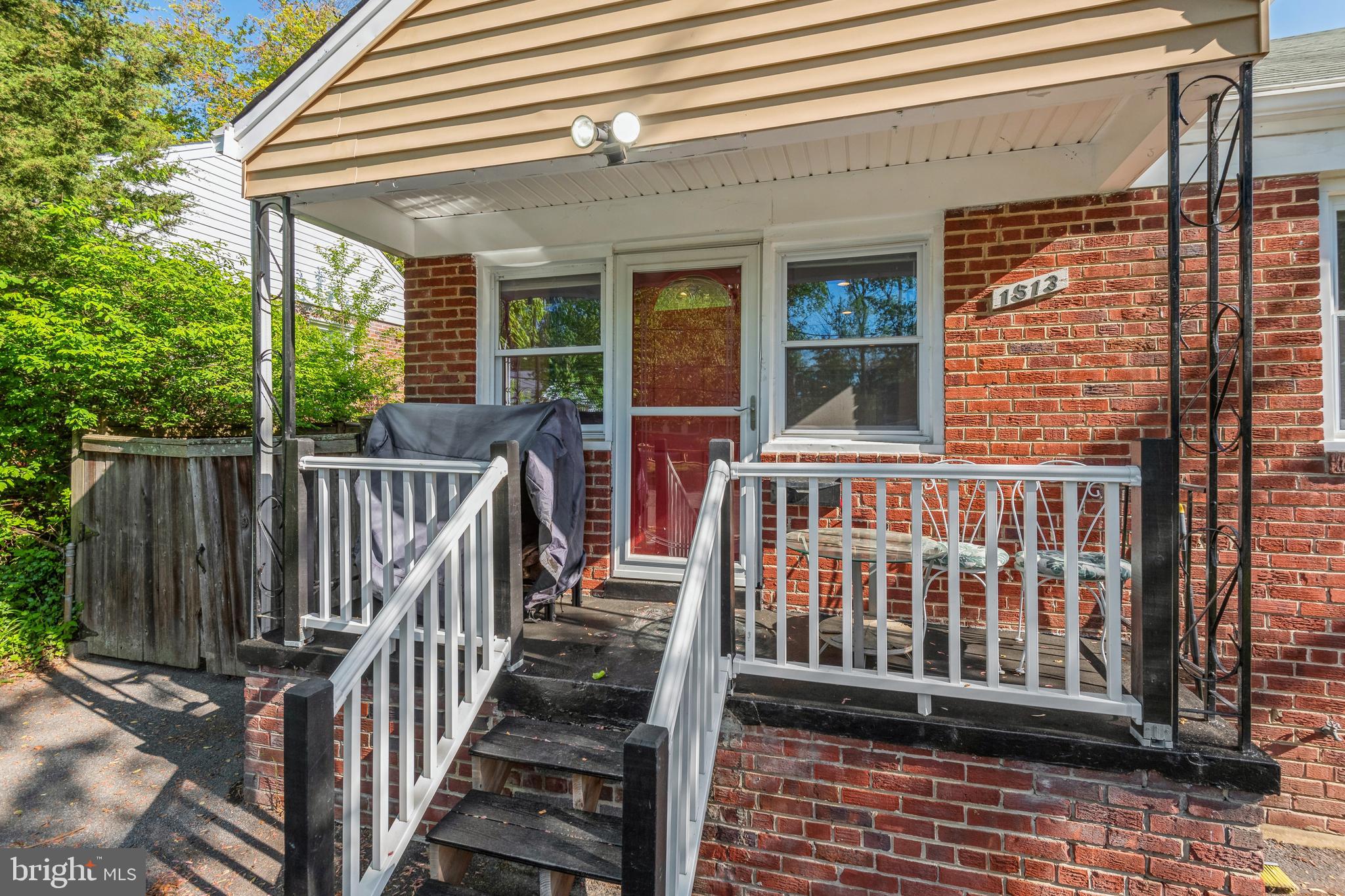 1513 WINDHAM LANE