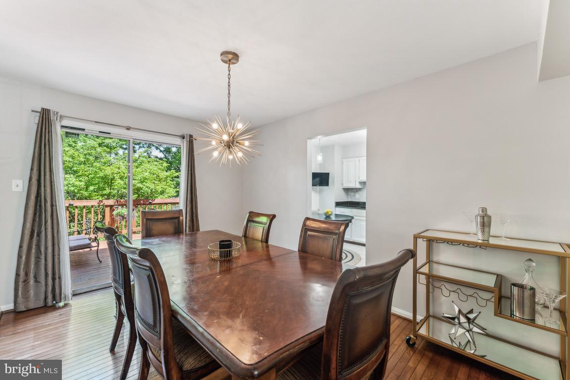 1903 BRIGHTLEAF COURT