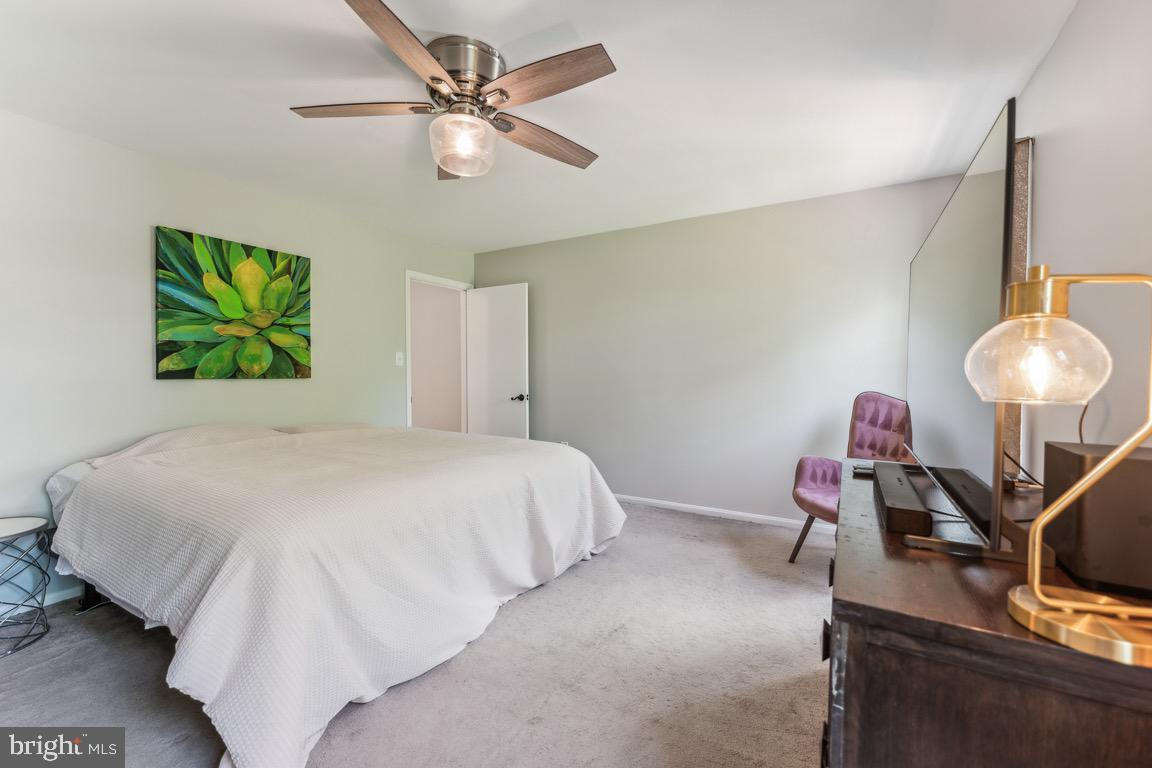 1903 BRIGHTLEAF COURT