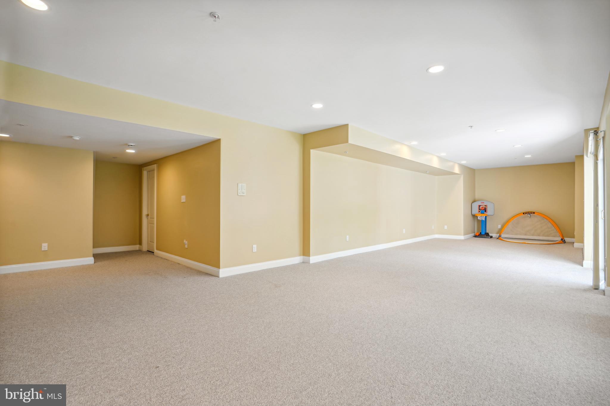 9015 MAGRUDER KNOLLS COURT