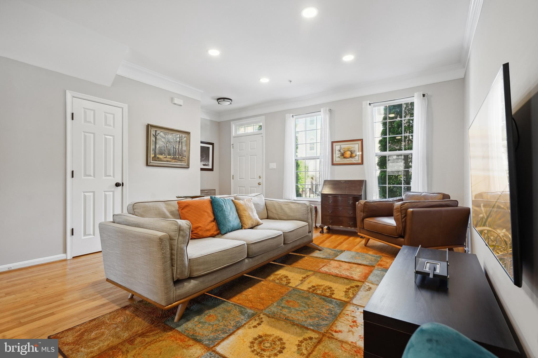 28 GOLDEN ASH WAY
