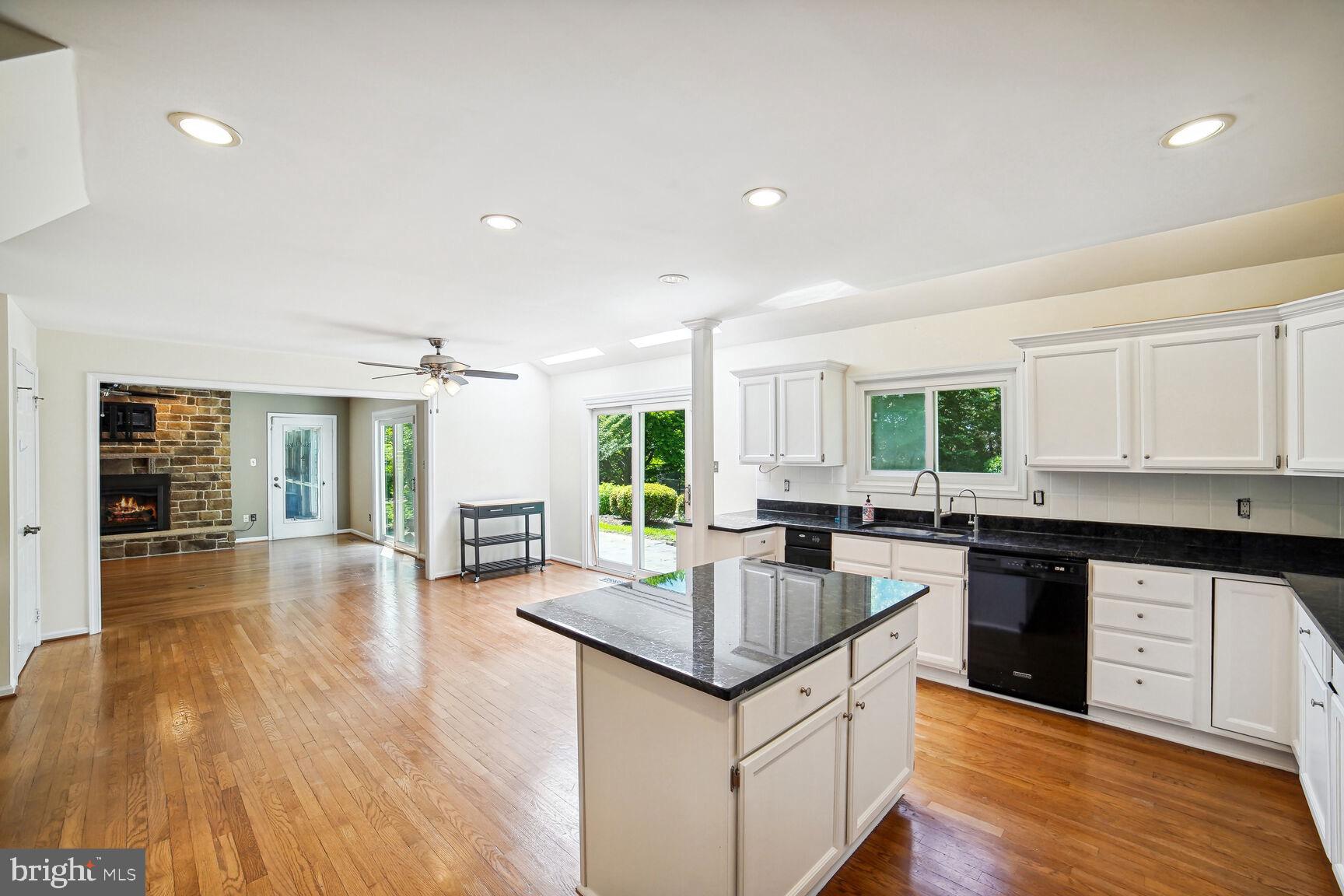 8710 LOCHAVEN DRIVE
