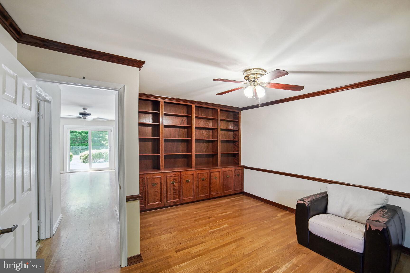 8710 LOCHAVEN DRIVE