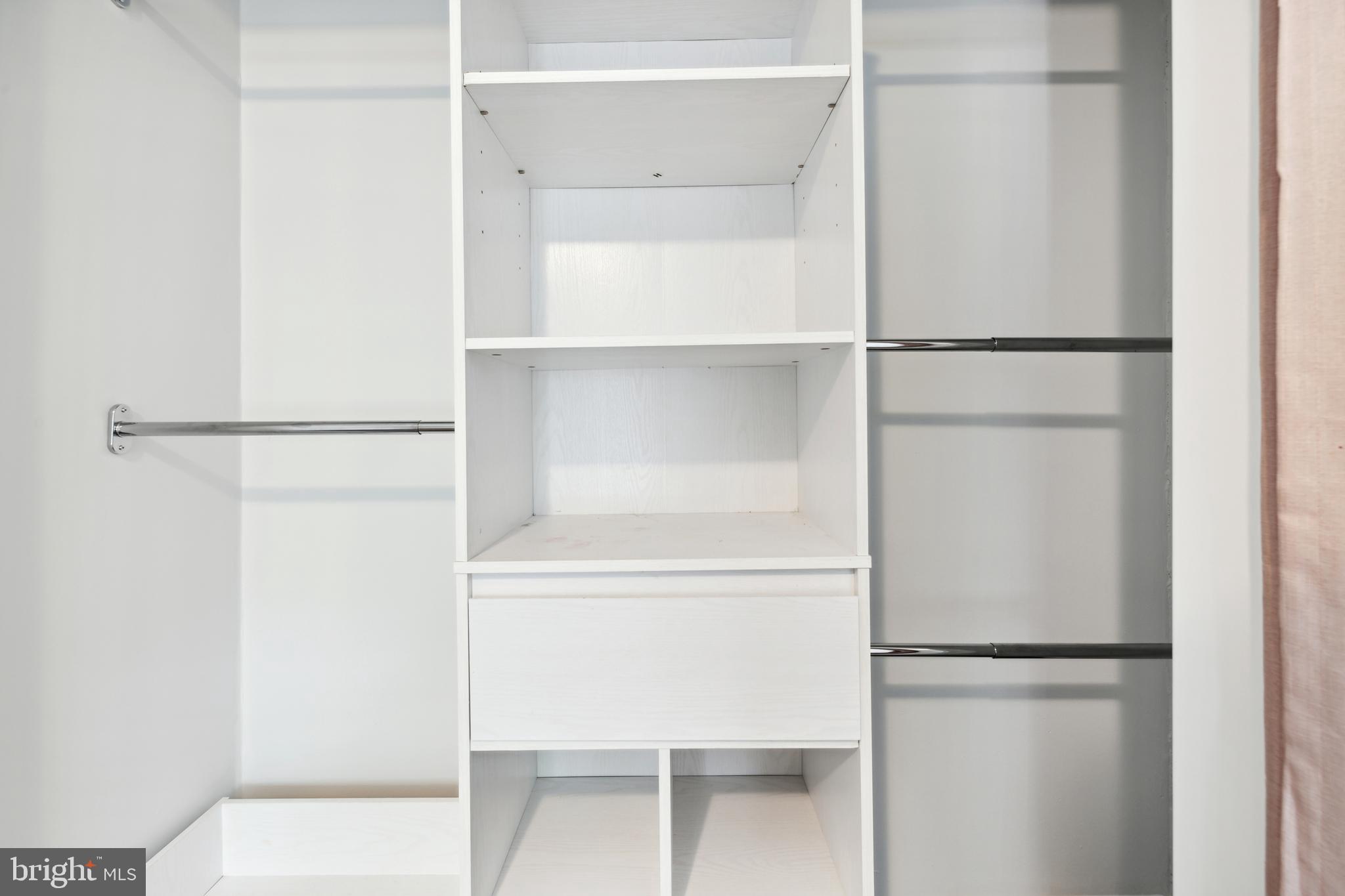 16 HIBISCUS COURT 1-8