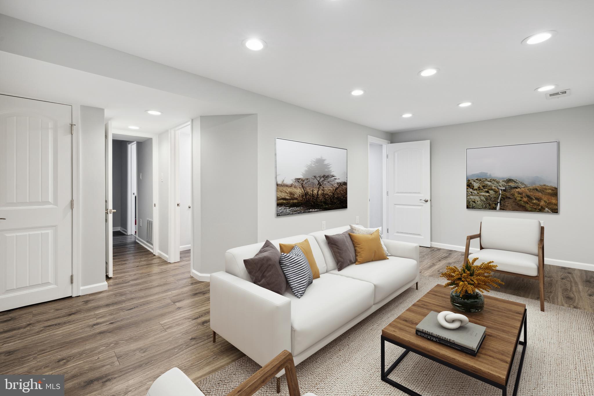 16 HIBISCUS COURT 1-8