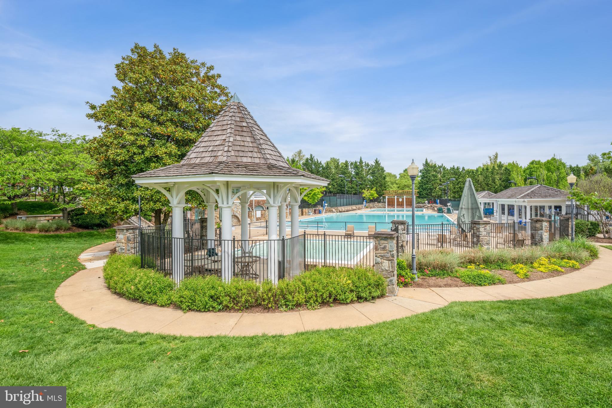 406 KENTLANDS BOULEVARD 304