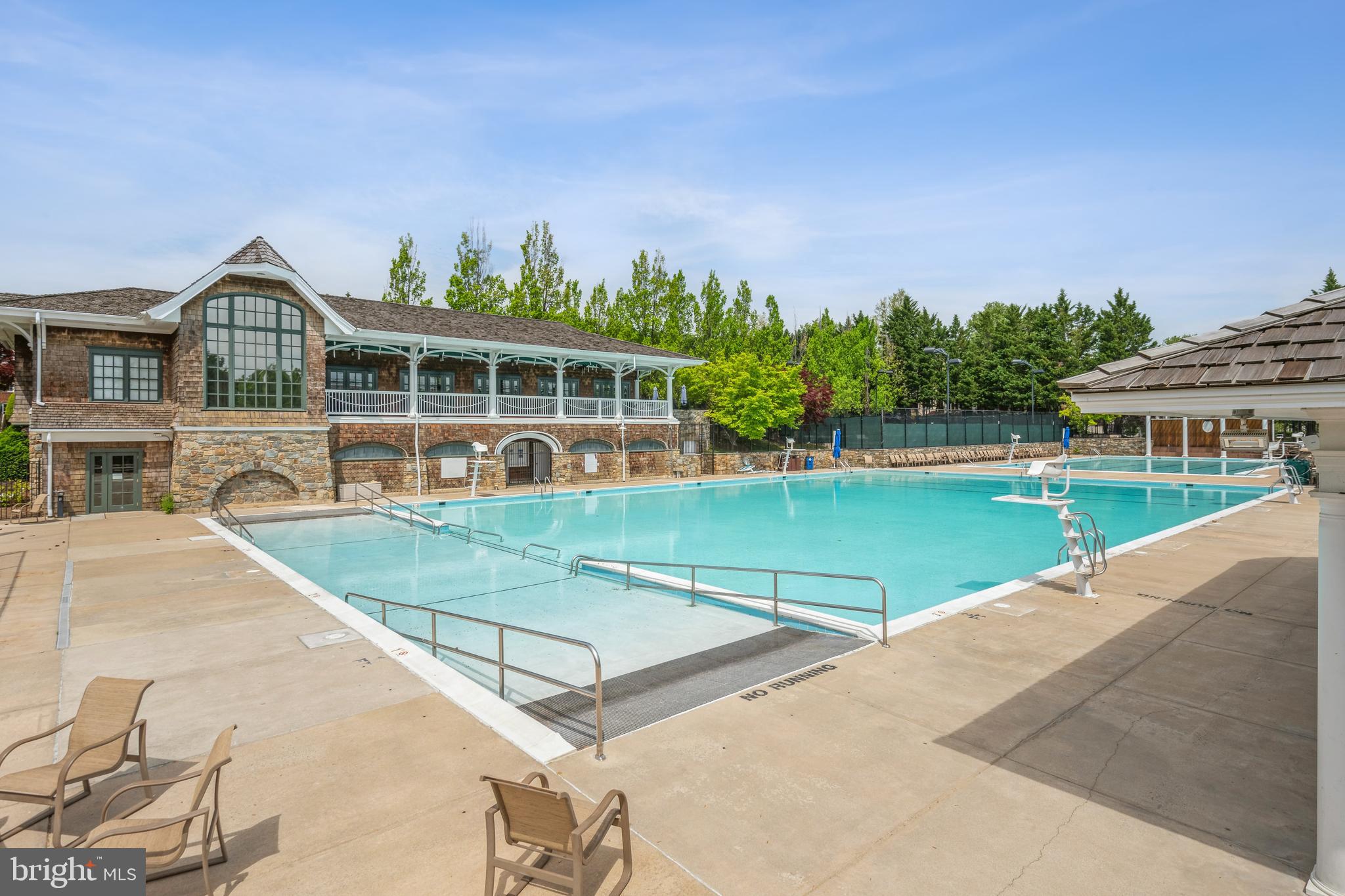 406 KENTLANDS BOULEVARD 304