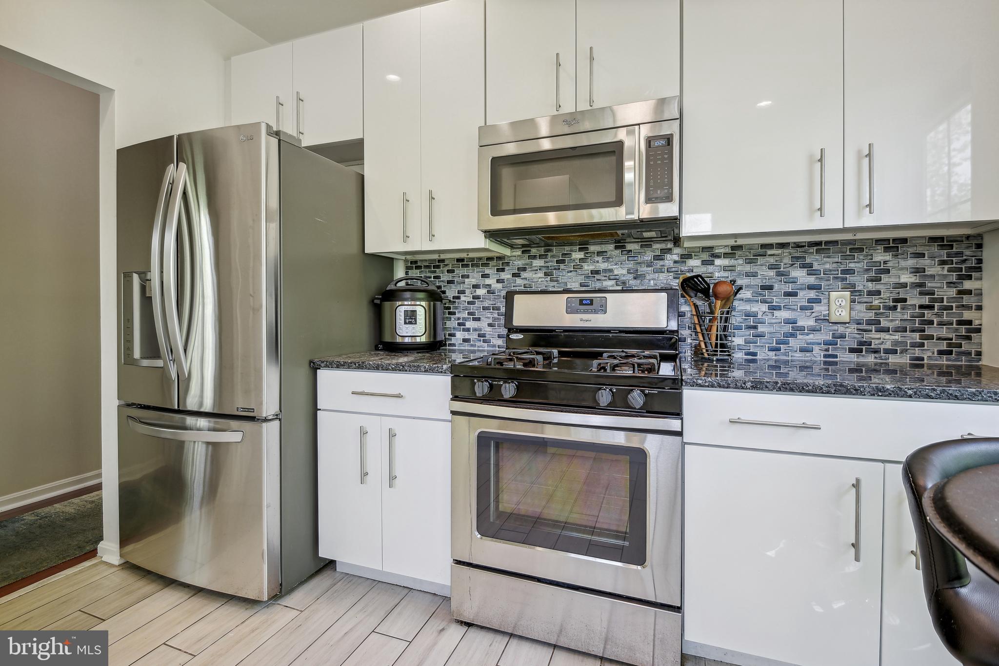 406 KENTLANDS BOULEVARD 304