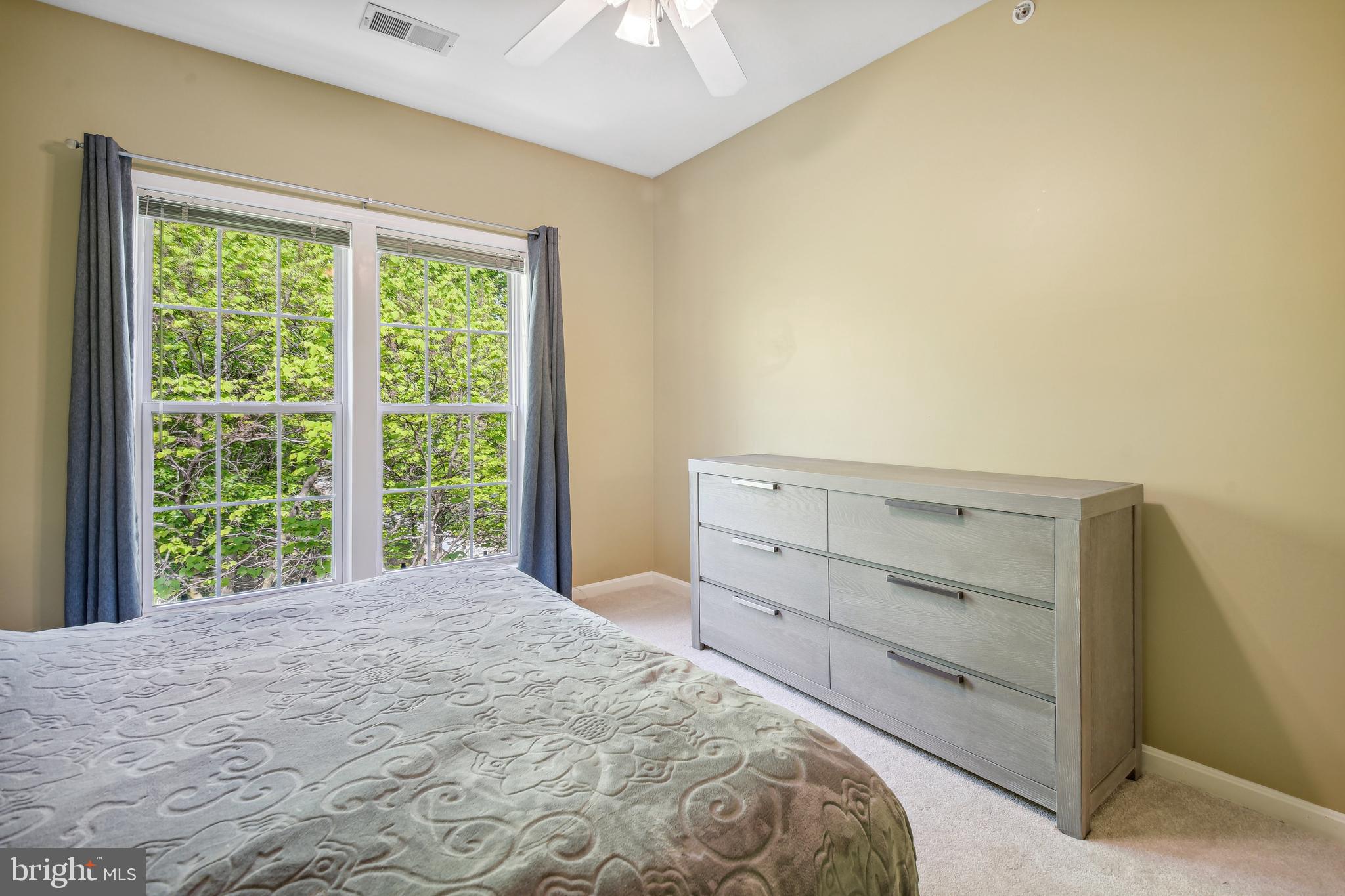 406 KENTLANDS BOULEVARD 304