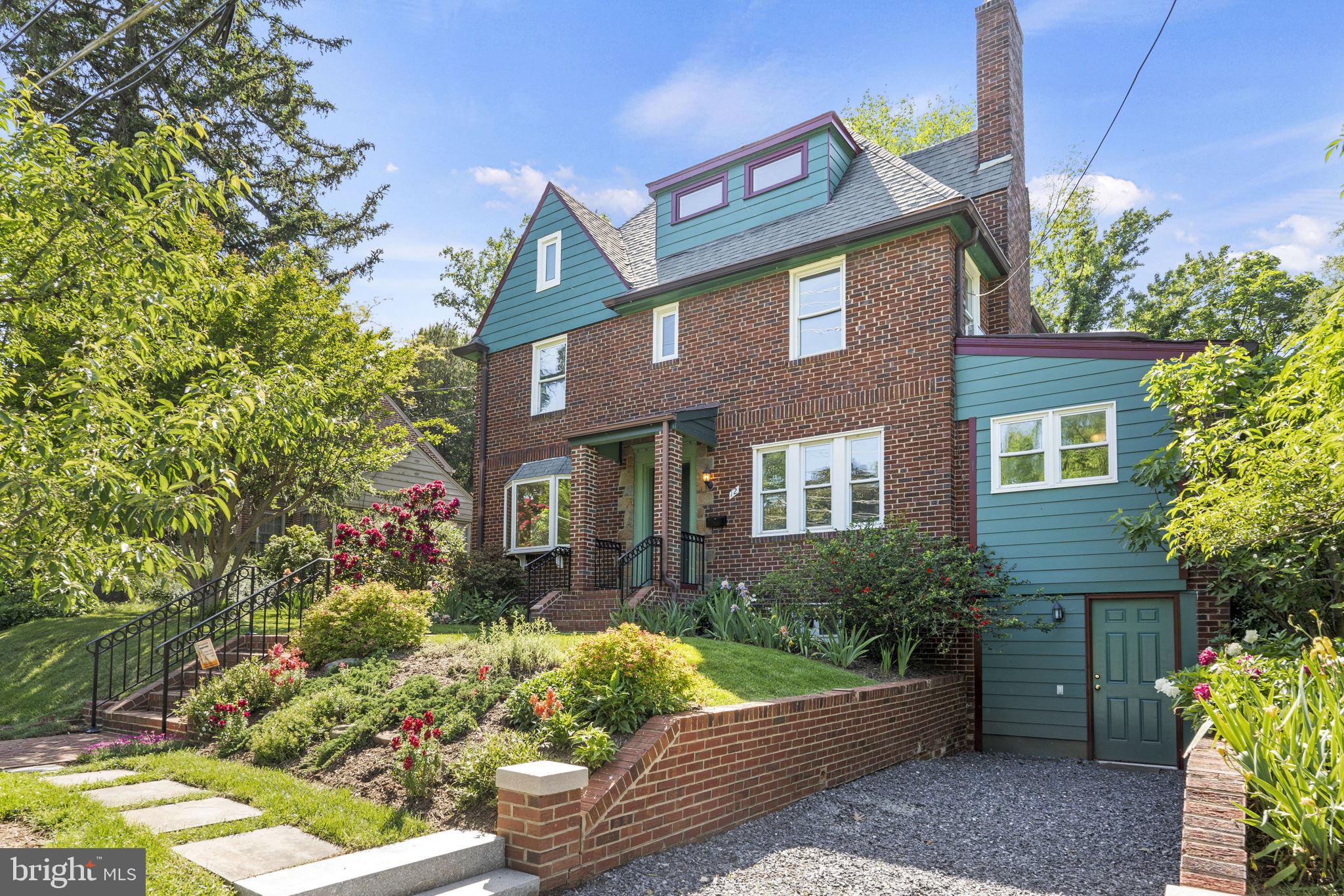 12 WESSEX ROAD