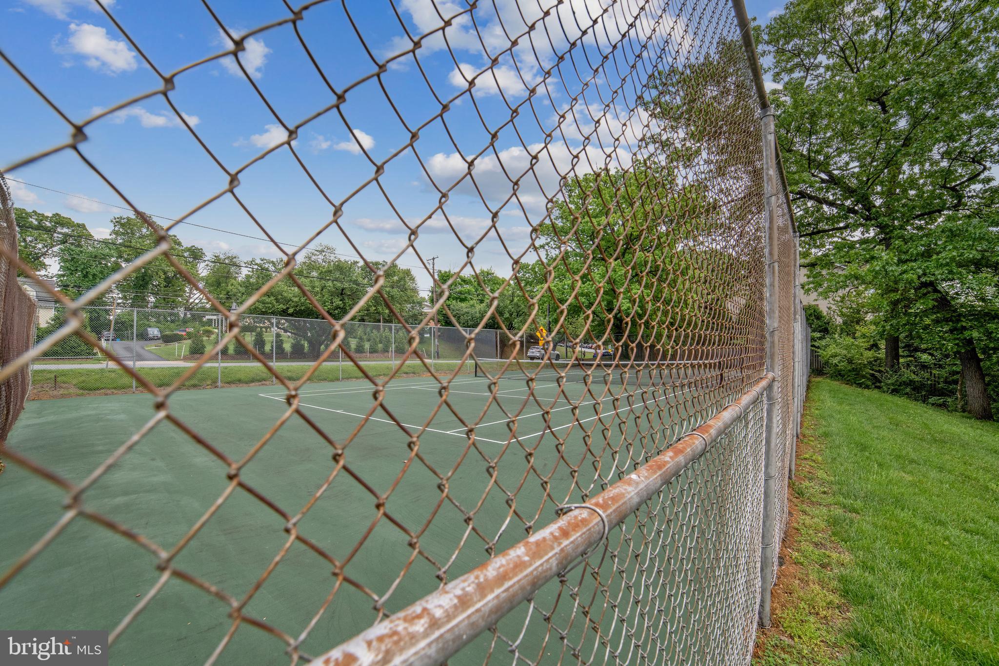 1121 UNIVERSITY BOULEVARD W 1010-B