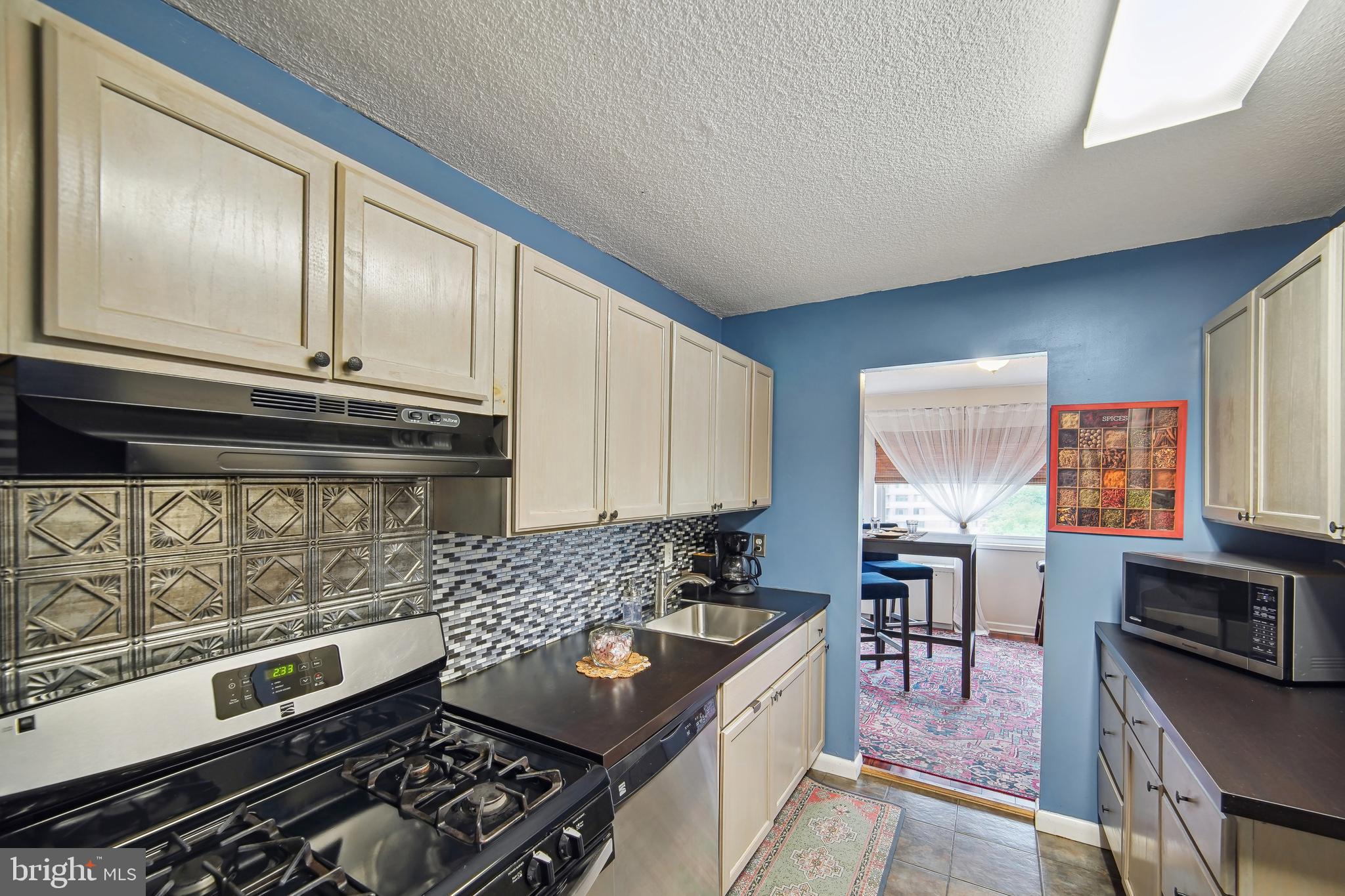 1121 UNIVERSITY BOULEVARD W 1010-B