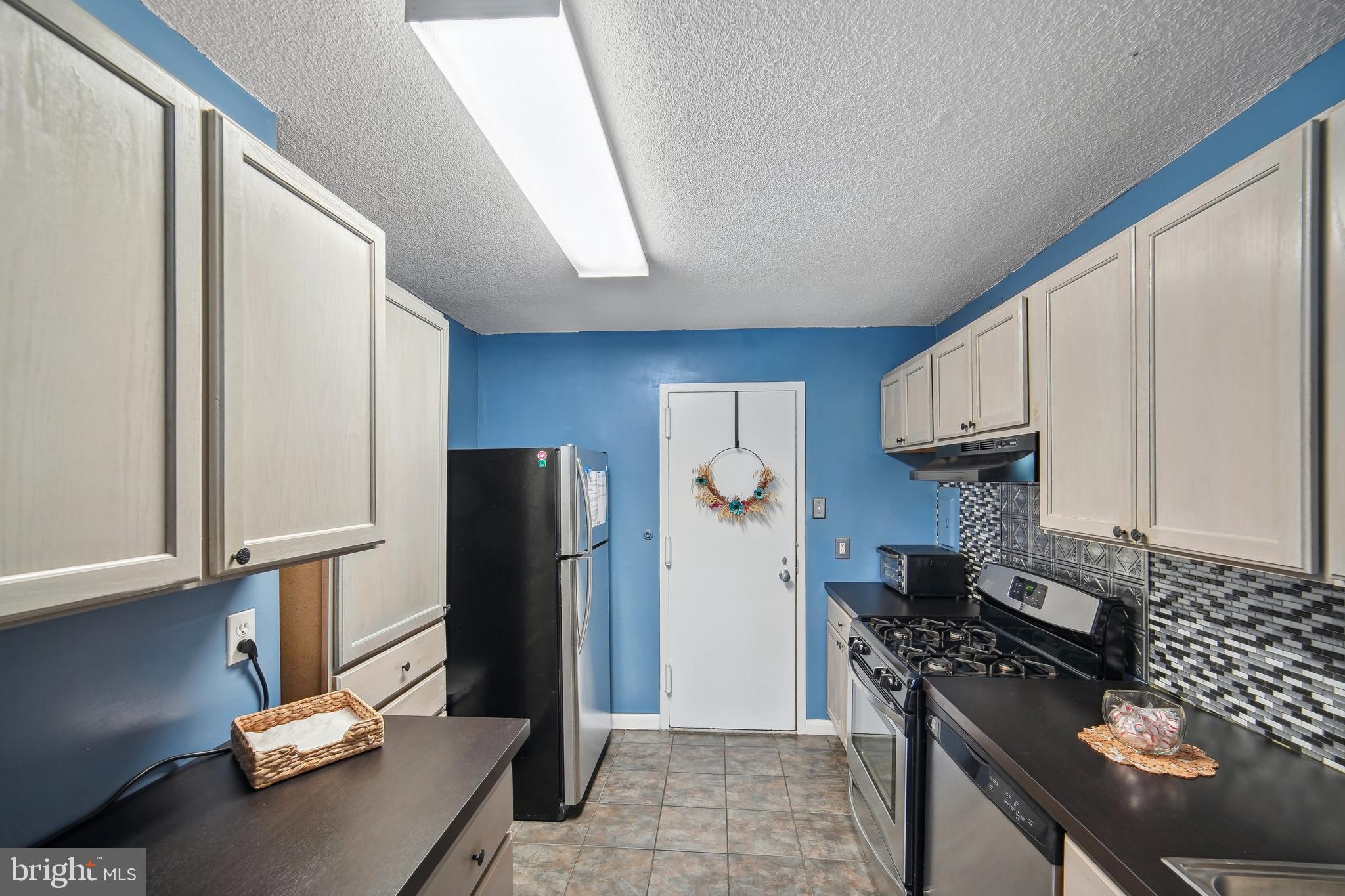 1121 UNIVERSITY BOULEVARD W 1010-B