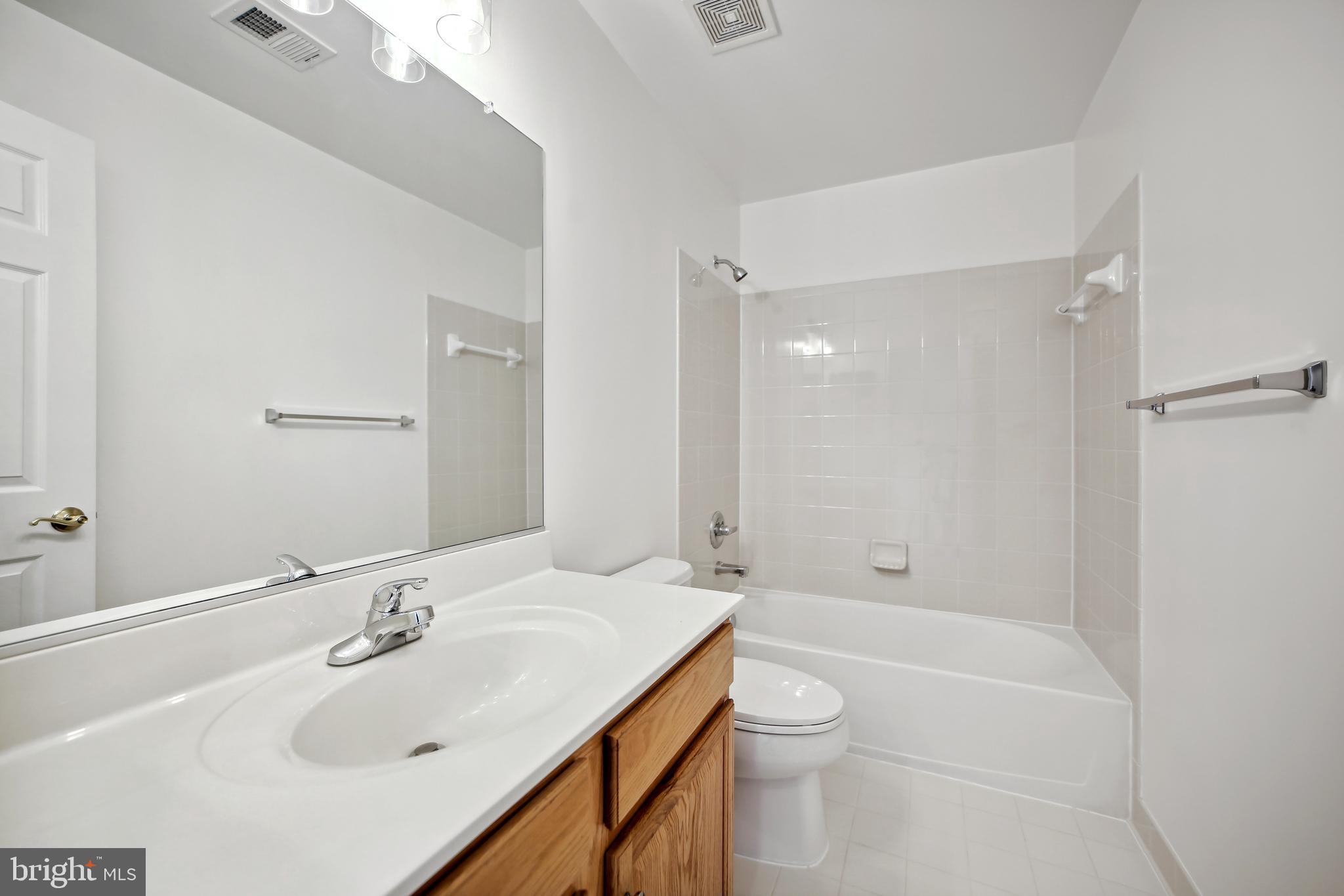 3905 CHELSEA PARK LANE 9
