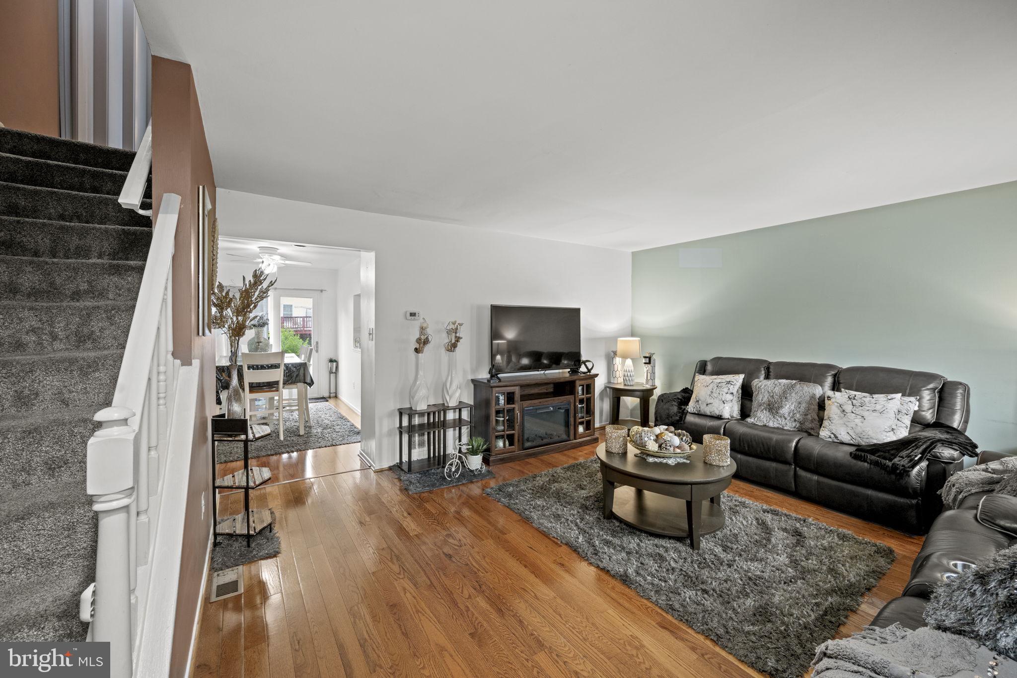 503 MANDOLIN COURT