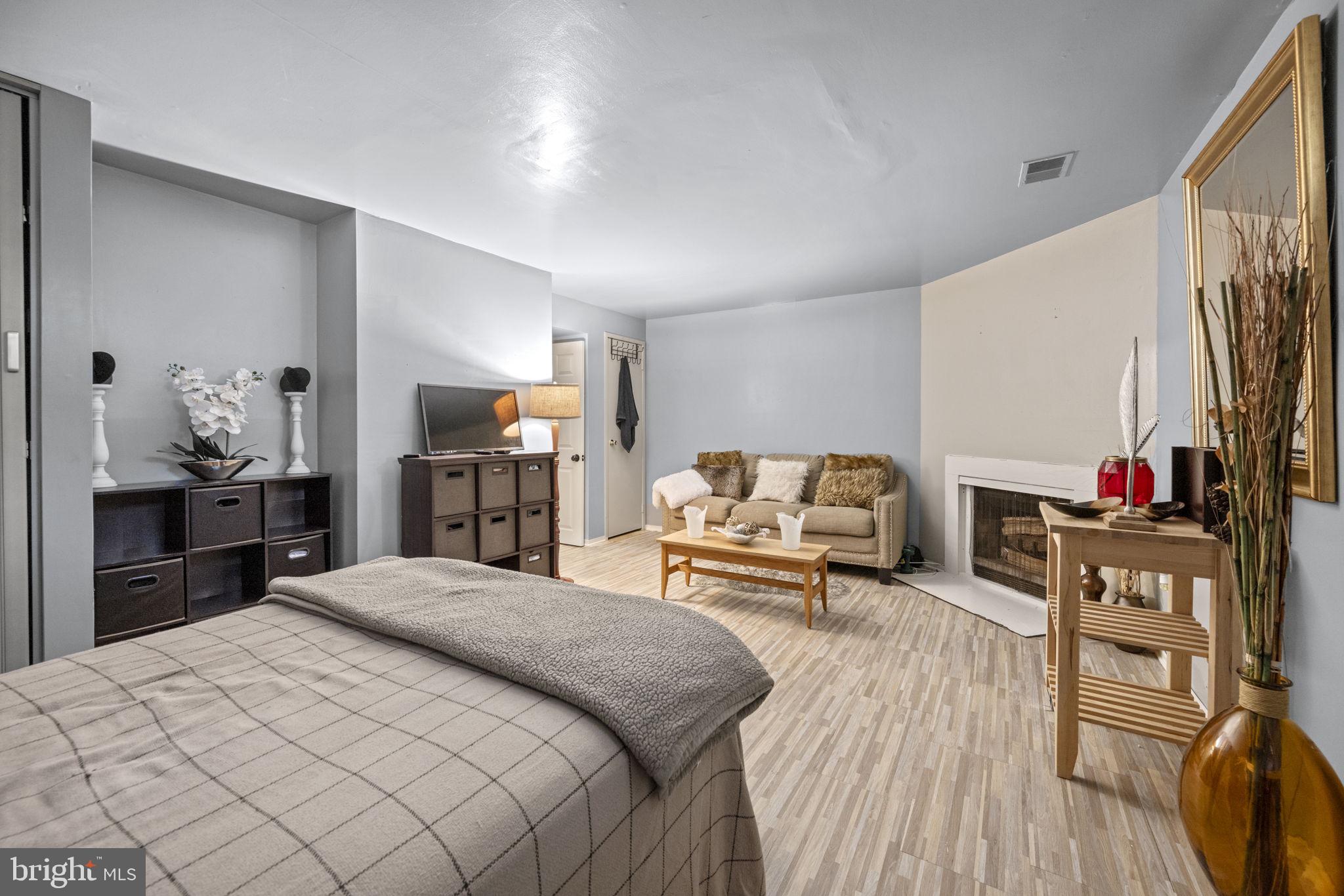 503 MANDOLIN COURT